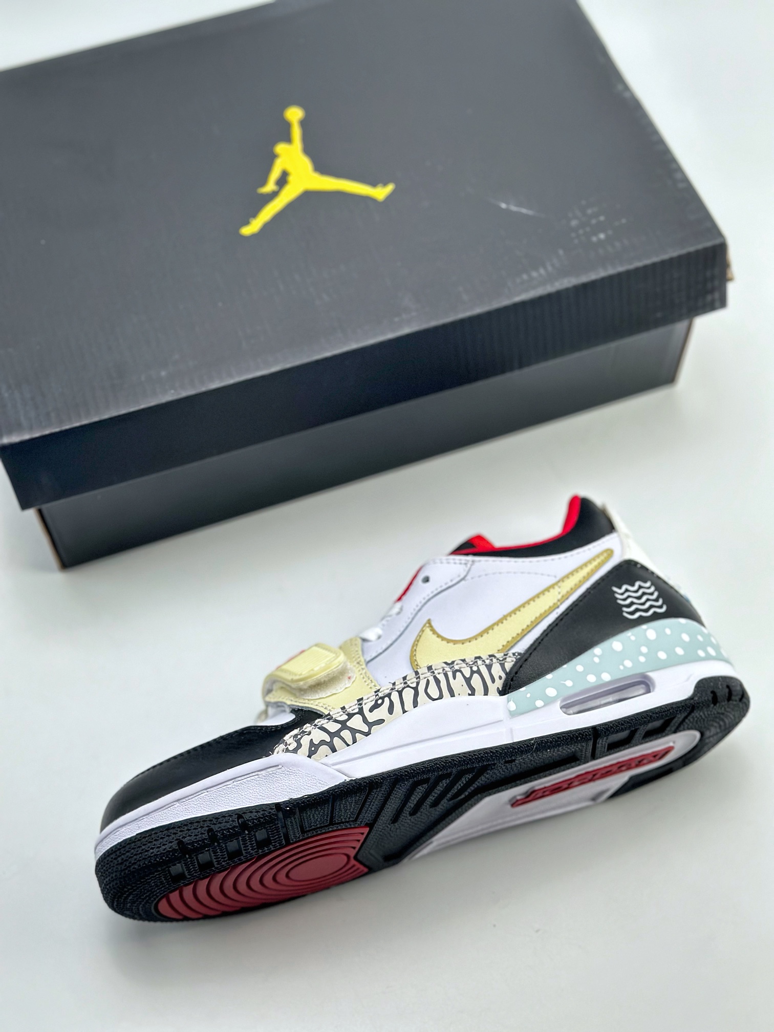 270 Air Jordan Legacy 312 Low 黑麦饼干 FJ7221-101