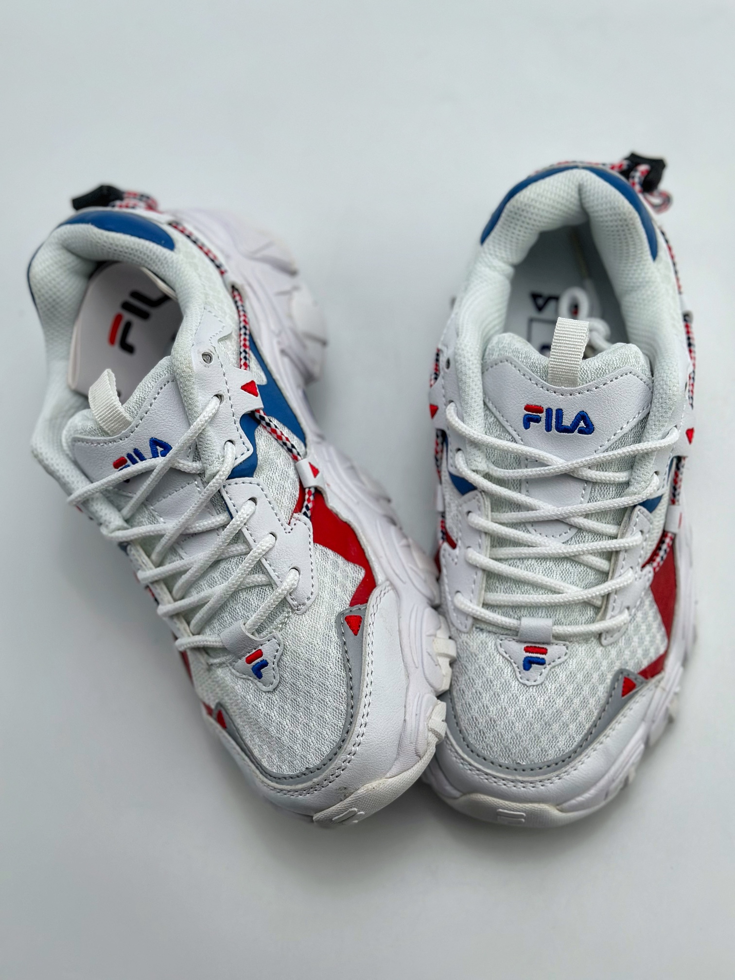 180 斐乐Fila FLUID 系列 老爹风增高复古中性休闲运动慢跑鞋 FS1RIB3101XWBU