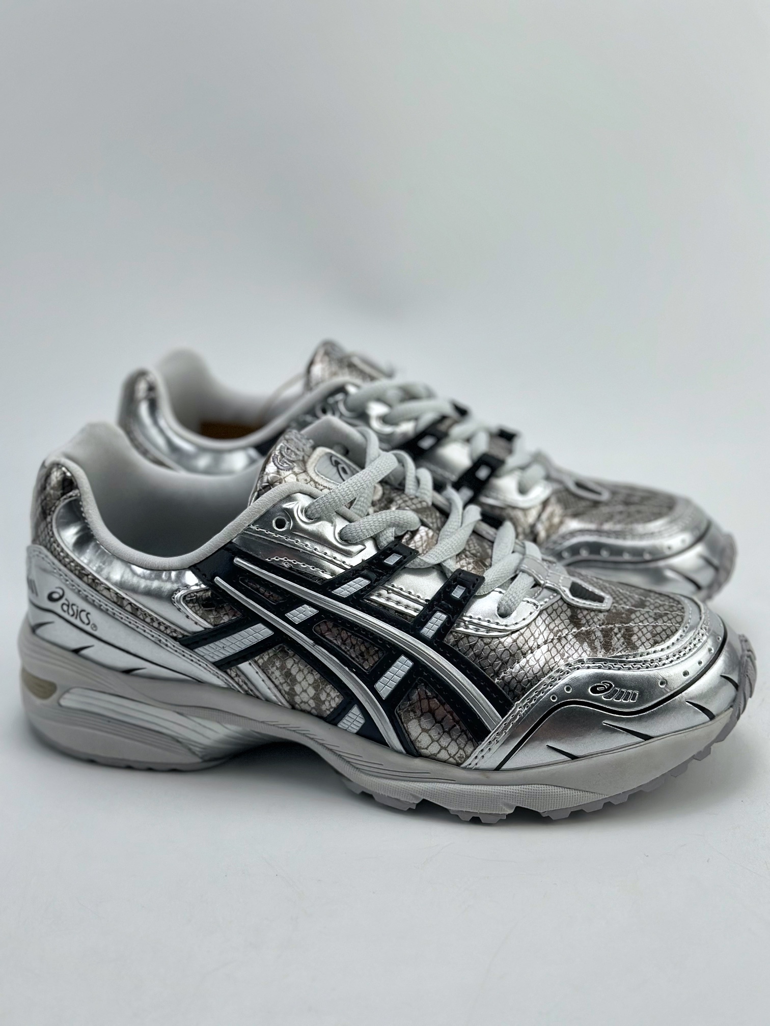 180 亚瑟士/ASICS Tiger GEL-1090系列 1203A214-020