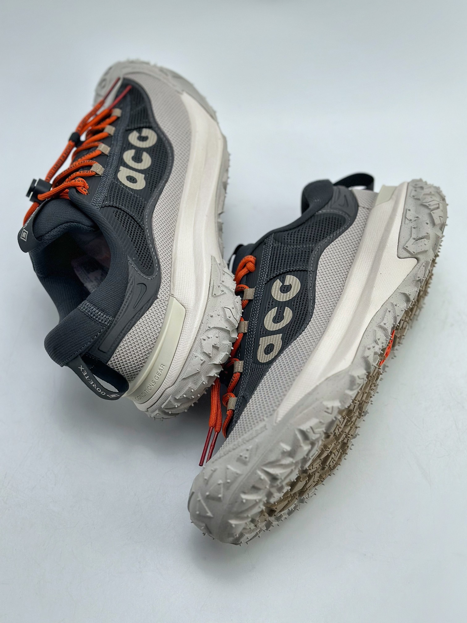 200 Nike  ACG MOUNTAIN FLY 2 LOW 外户登山列系越跑低帮休闲动运徒步鞋 HF6245-002