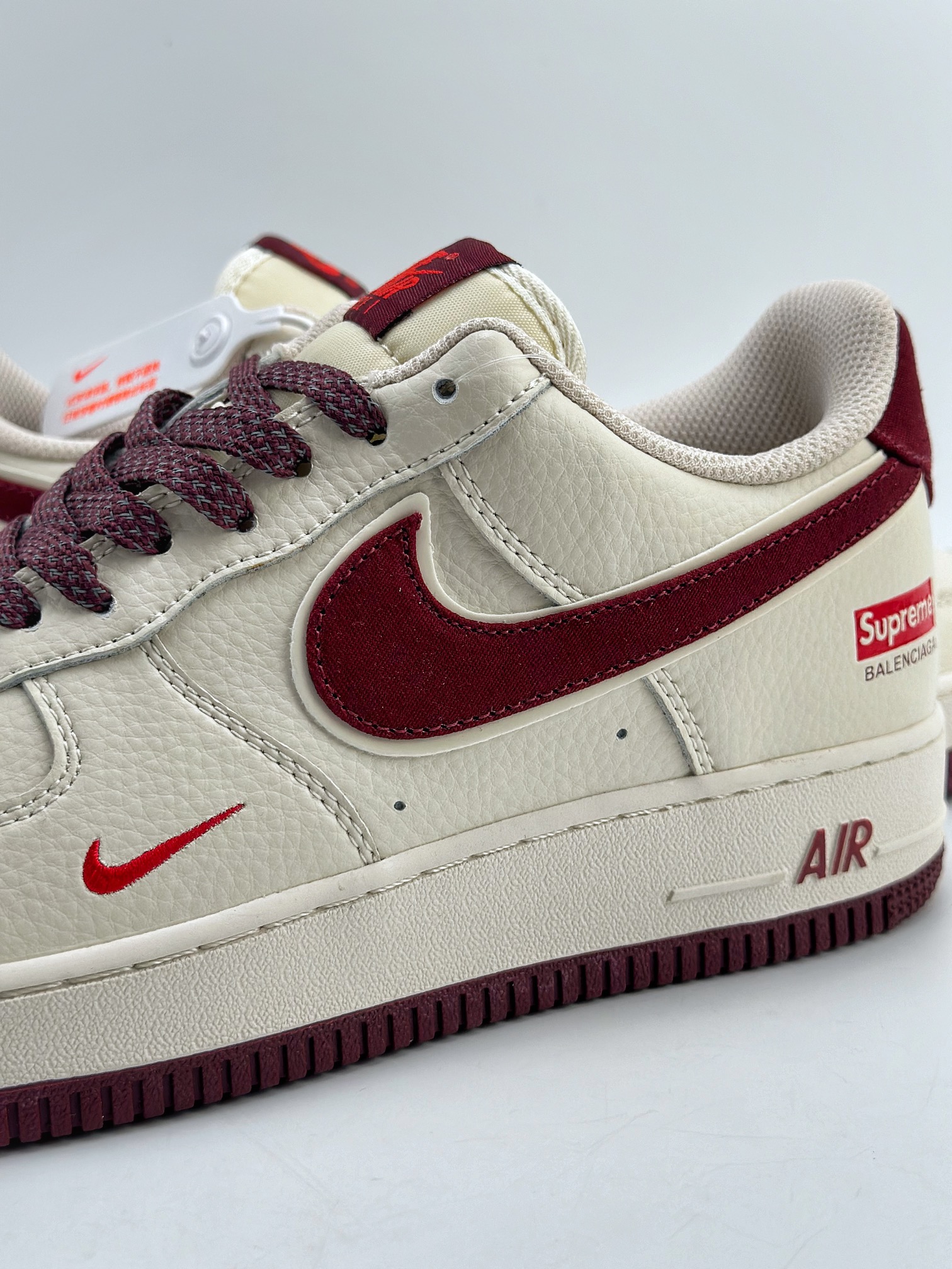 Nike Air Force 1 Low 07 x Superme Beige Red HD9888-002