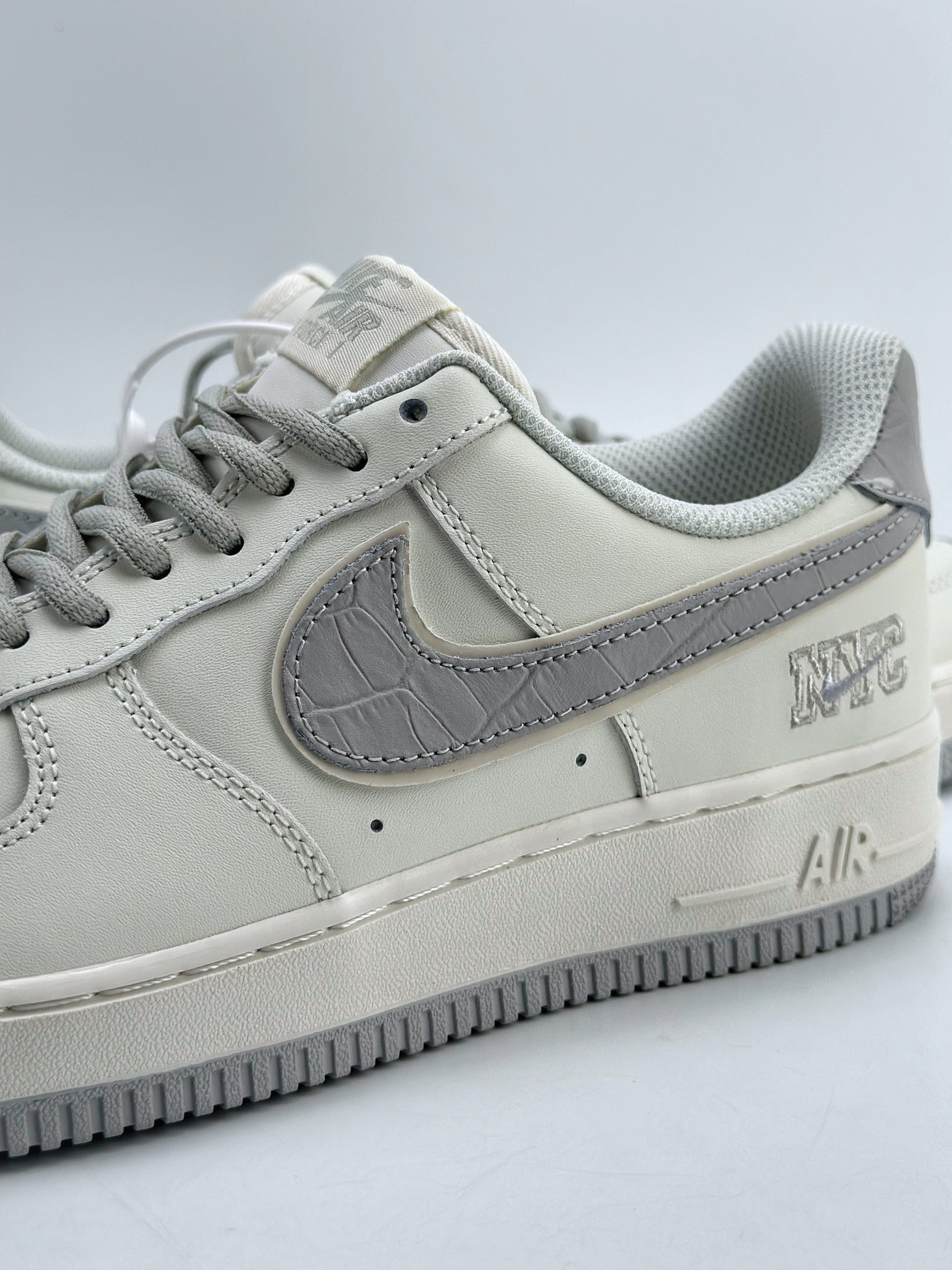 240 Nike Air Force 1 Low 07 米银灰 KL4596-362