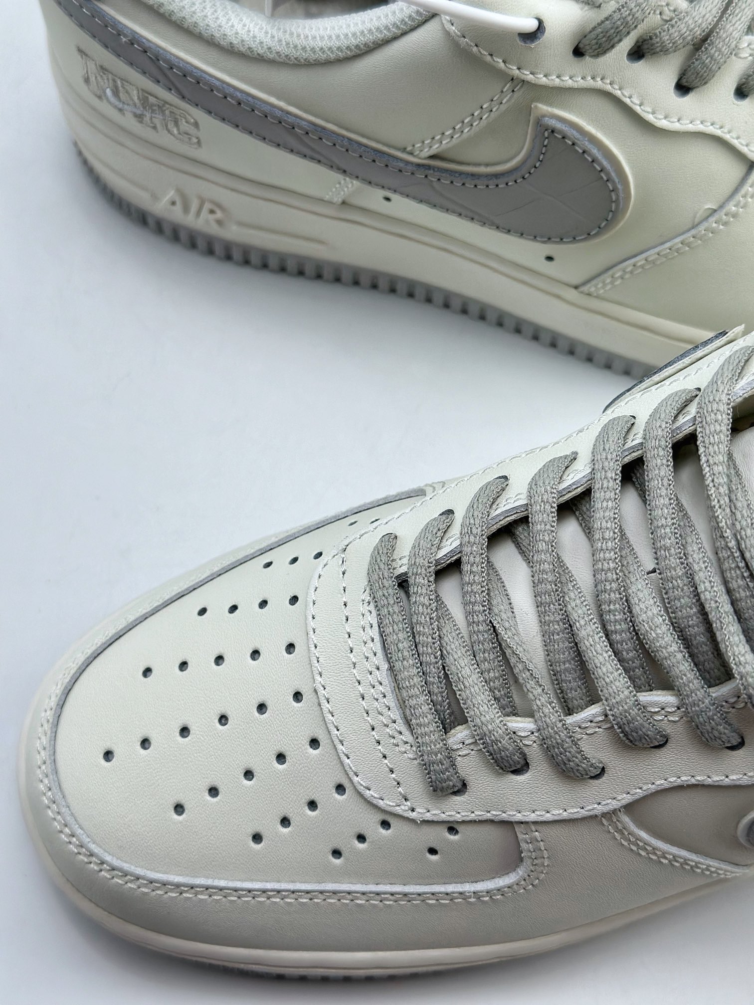 240 Nike Air Force 1 Low 07 米银灰 KL4596-362