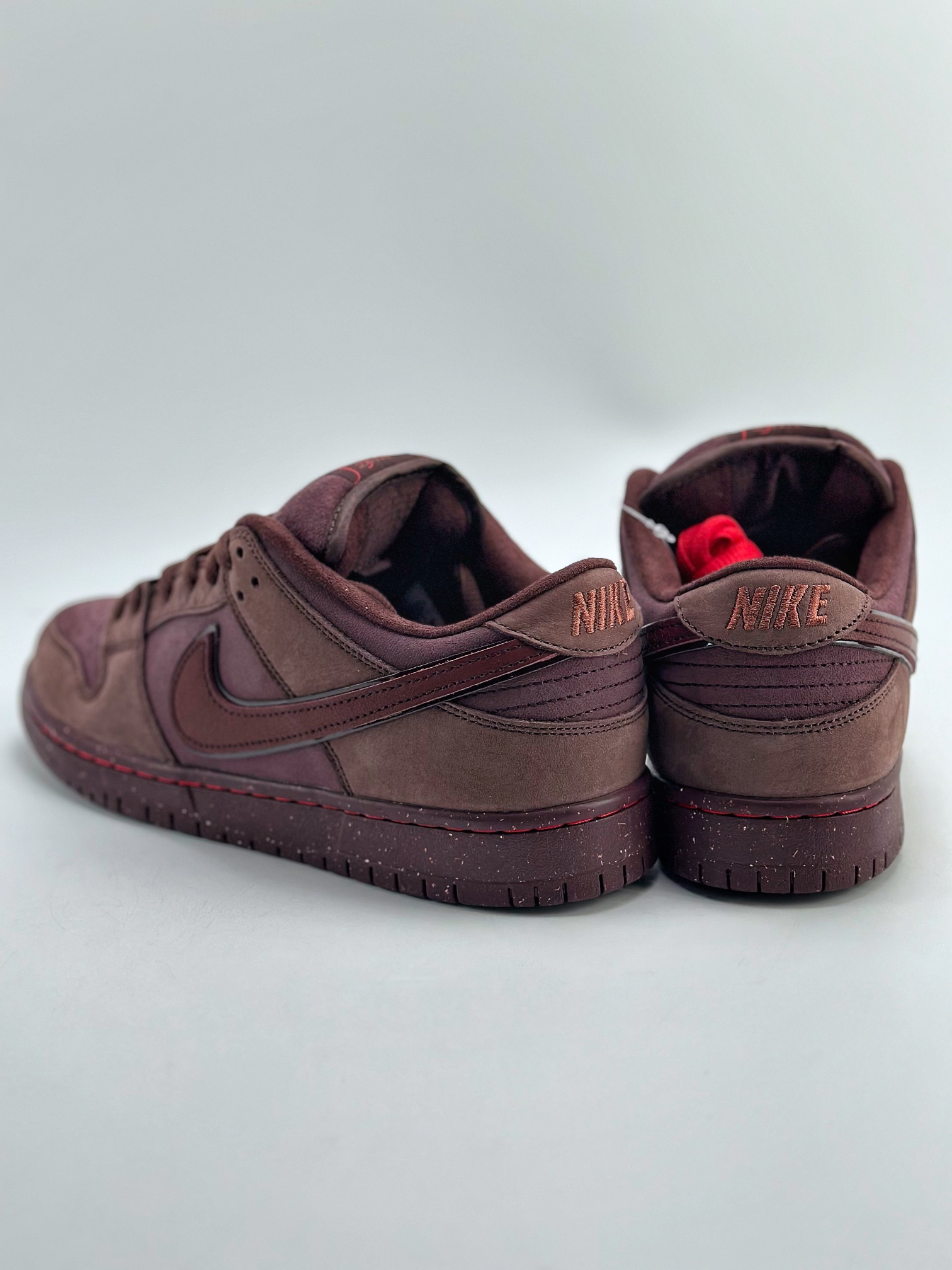 260 NIKE SB Dunk Low "Valentine's Day" 酒红翻毛情人节 FN0619-600