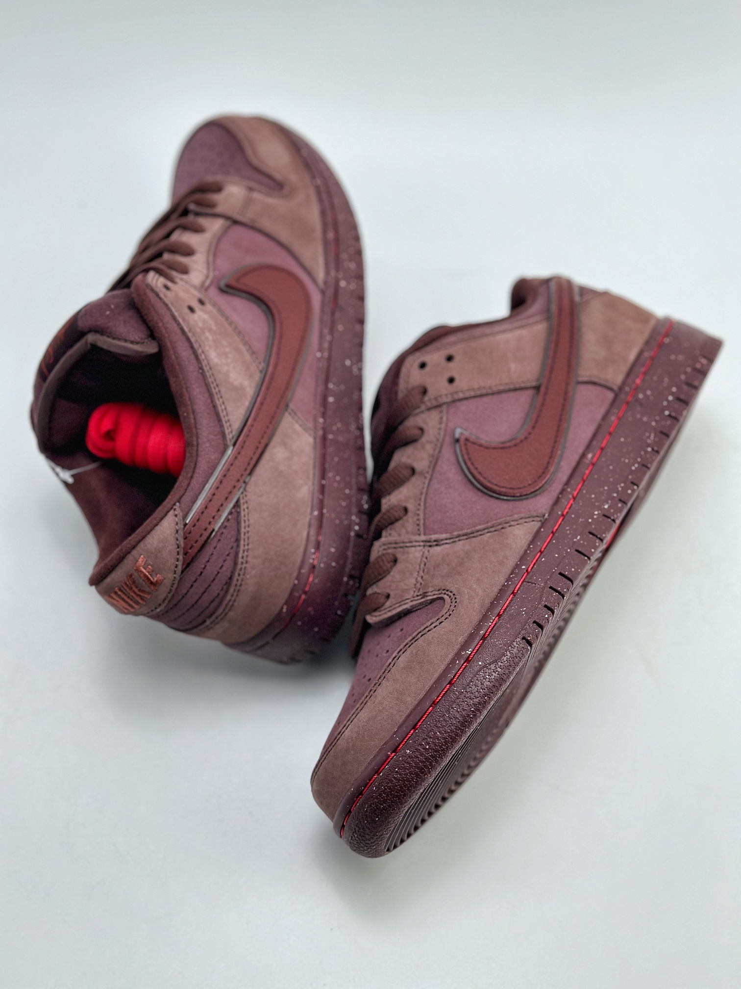 260 NIKE SB Dunk Low "Valentine's Day" 酒红翻毛情人节 FN0619-600