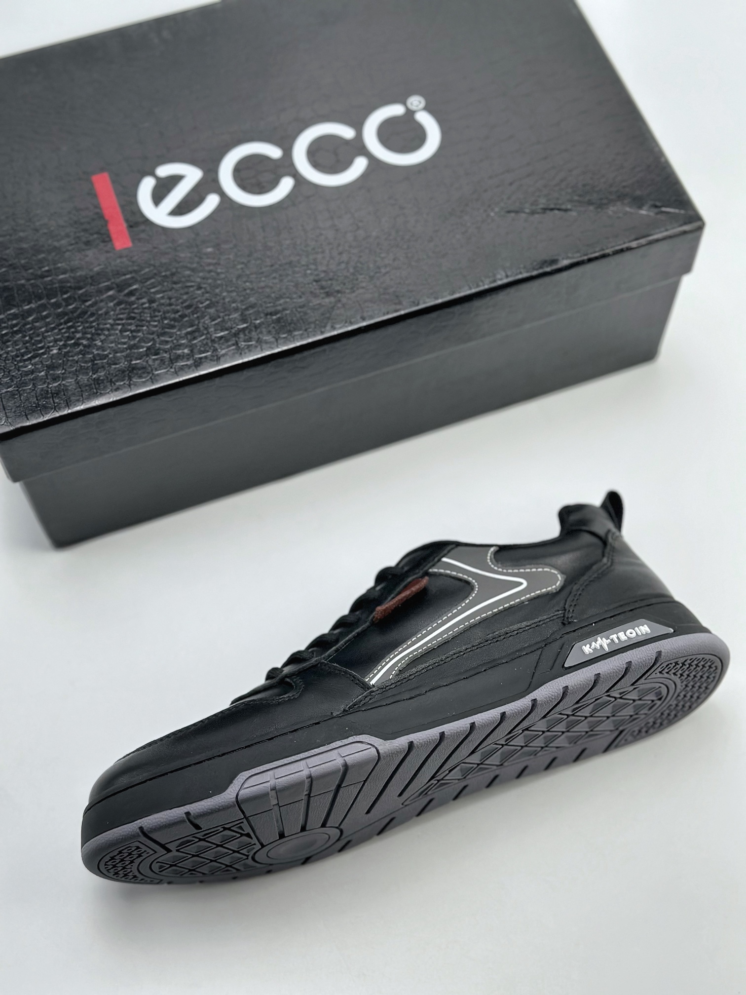 ECCO/ECCO sports running shoes/casual shoes quality steel stamped logo exclusive official website customization