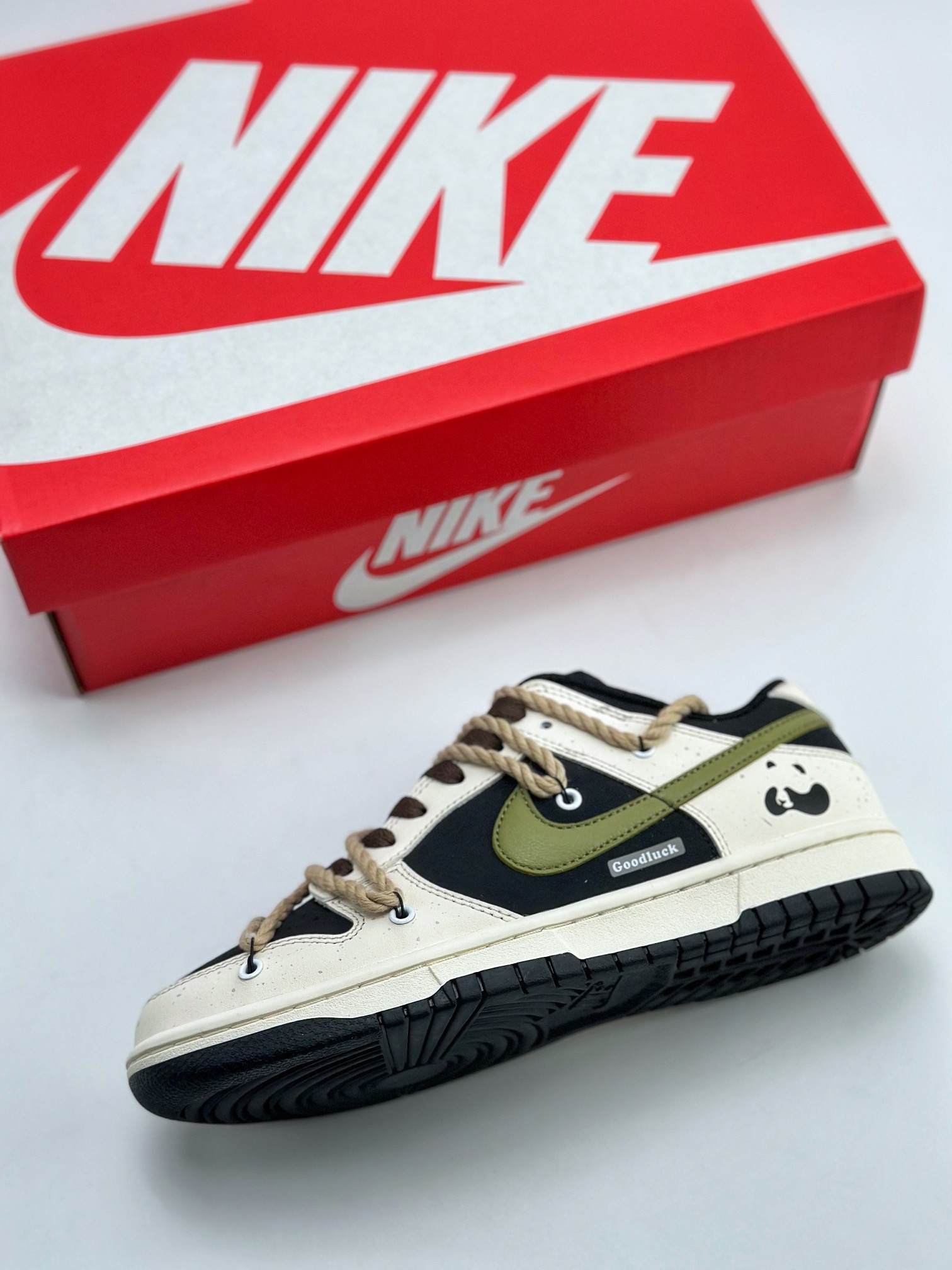 260 Nike SB Dunk Low 小小熊猫 DD1391-100