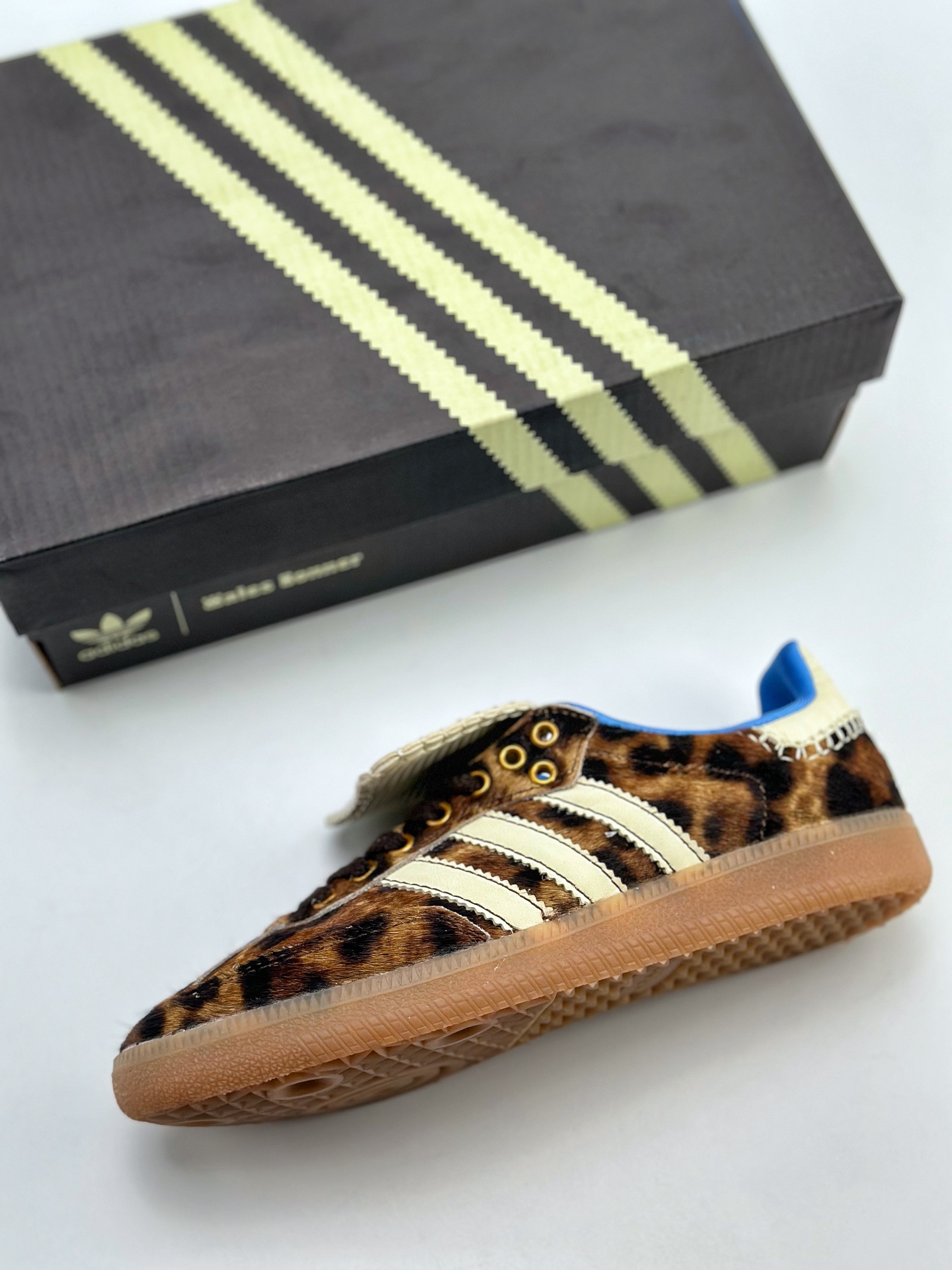 190 adidas originals Samba OG x Wales Bonner IE0578