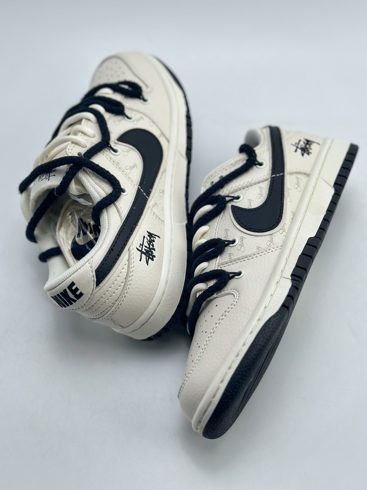 300 Nike SB Dunk Low x Stussy 斯图西印花绑带 FC1688-139