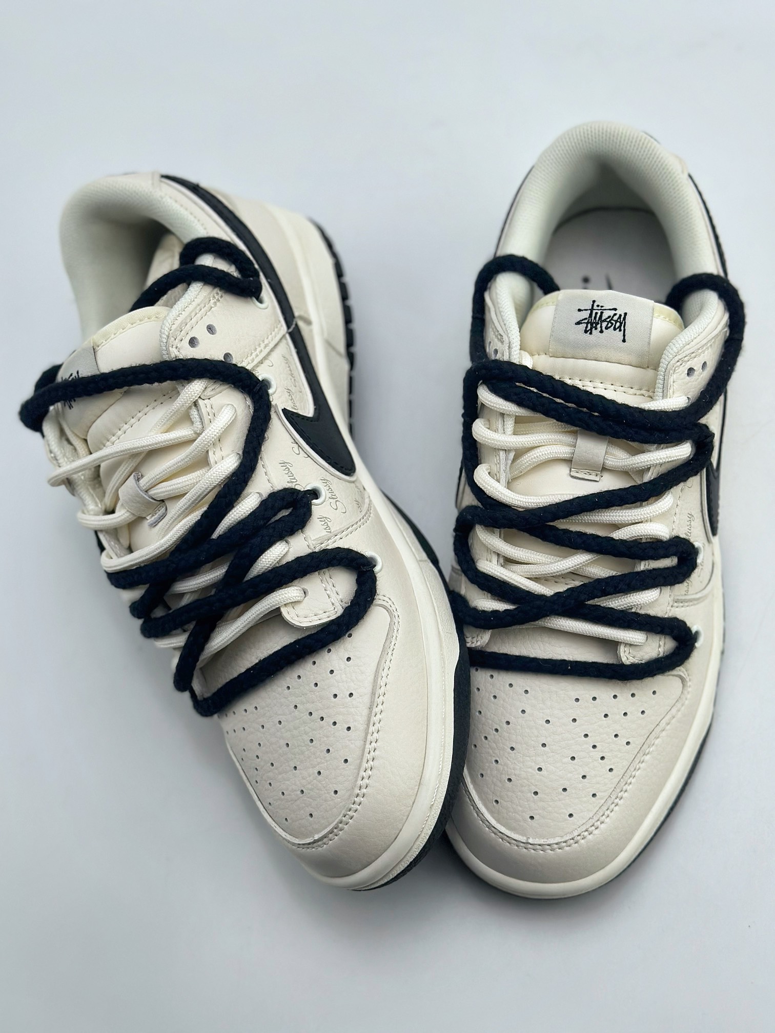 300 Nike SB Dunk Low x Stussy 斯图西印花绑带 FC1688-139