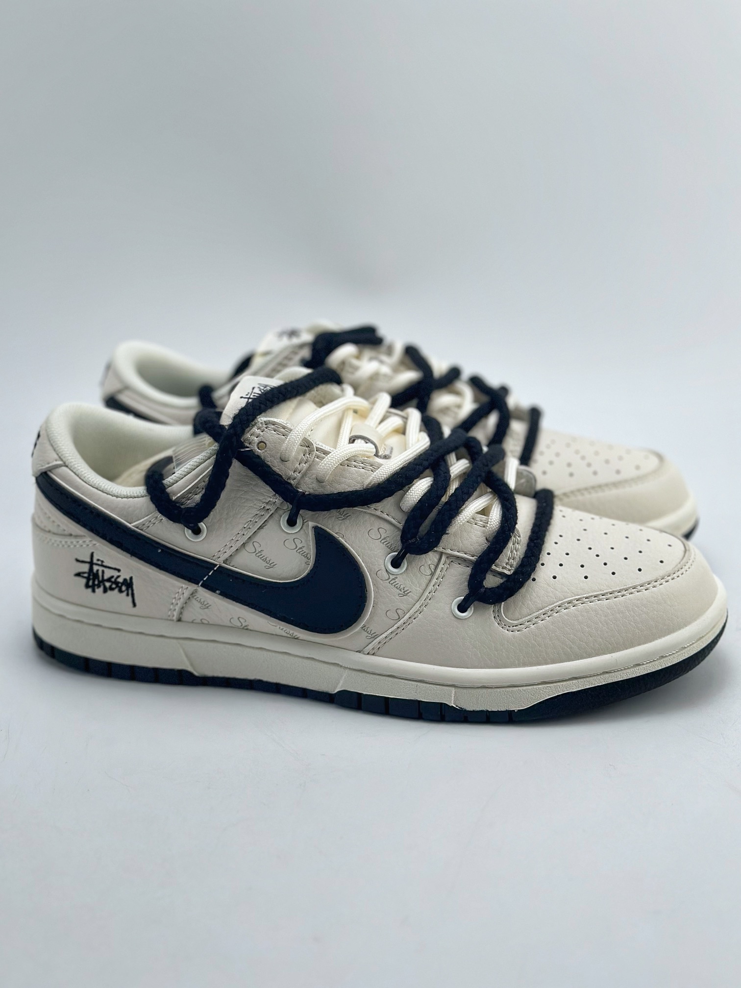 300 Nike SB Dunk Low x Stussy 斯图西印花绑带 FC1688-139