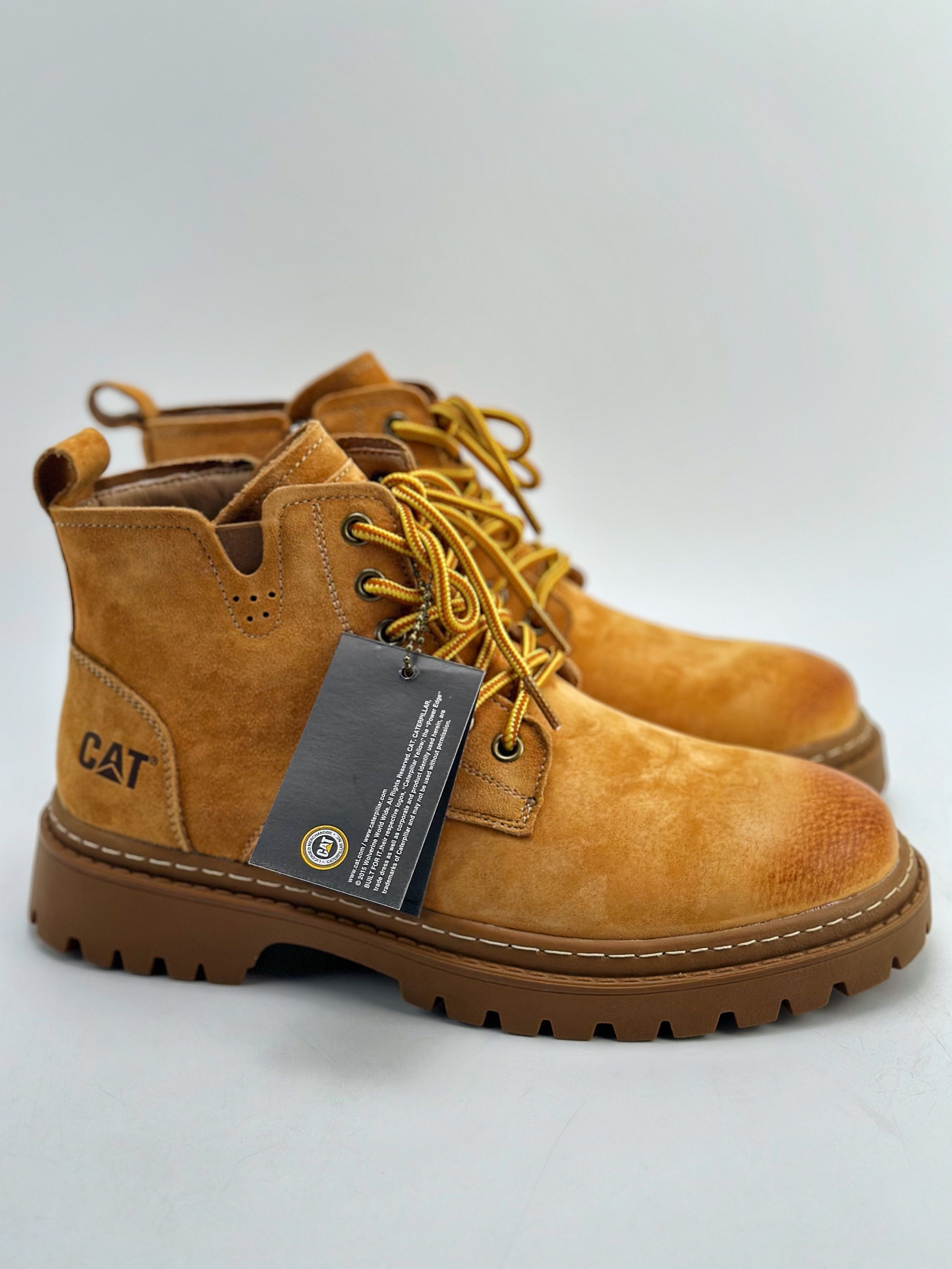 New CAT Carter outdoor mid-cut casual shoes series