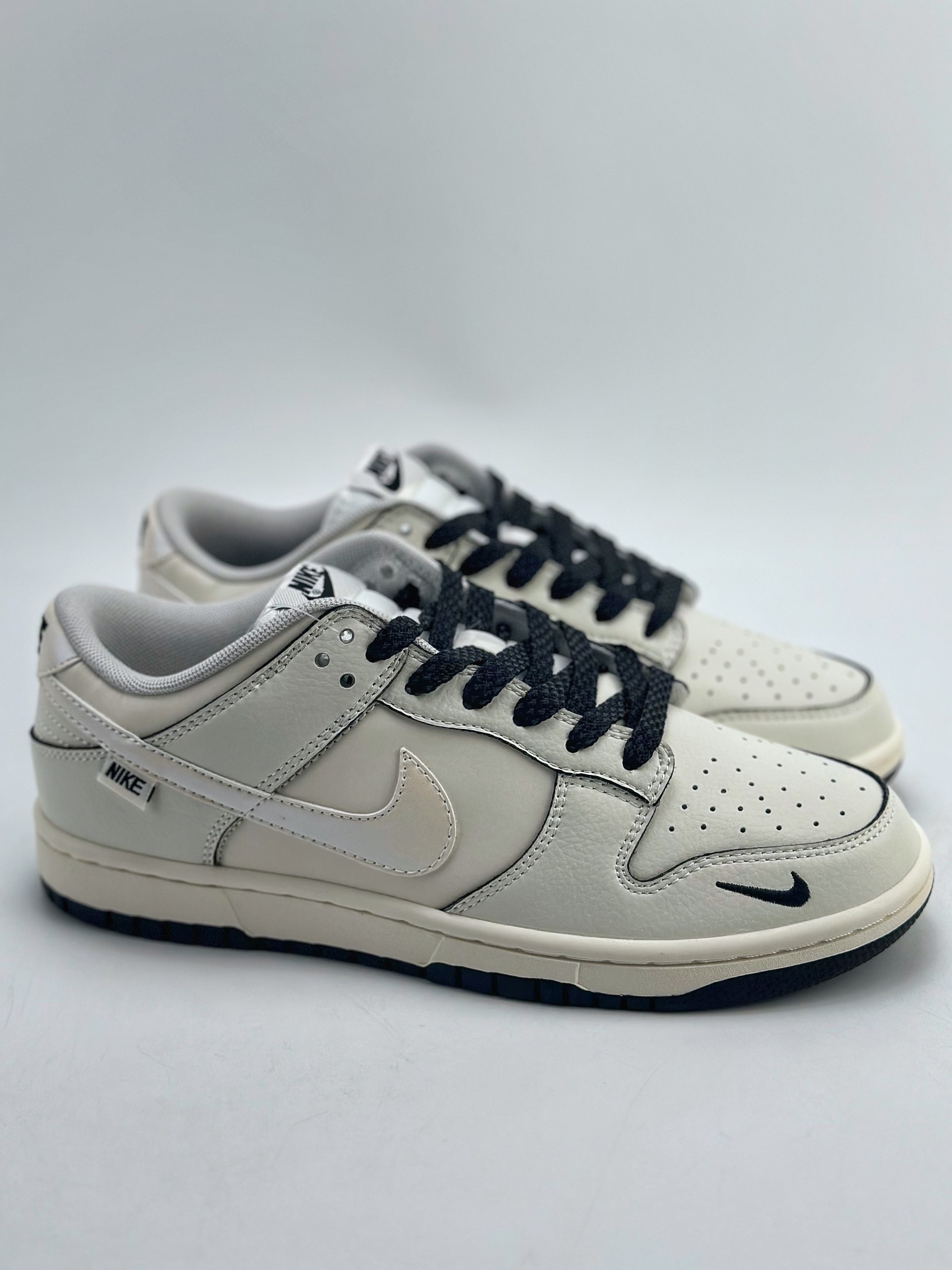 Nike SB Dunk Low 珠光黑 KK0517-001