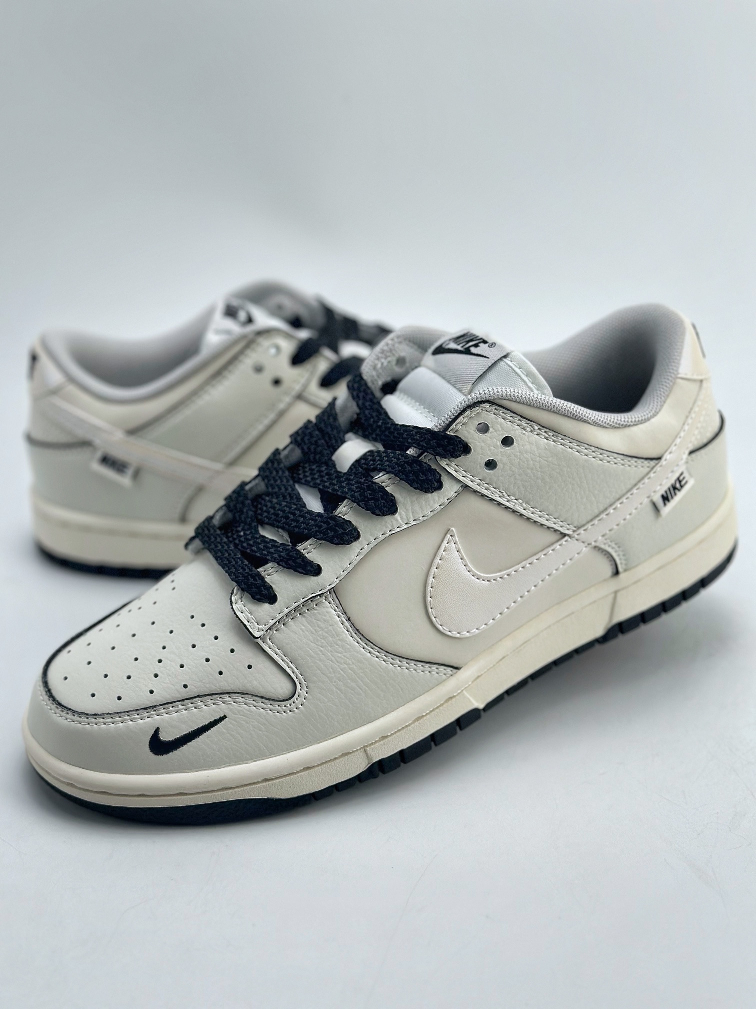 Nike SB Dunk Low 珠光黑 KK0517-001