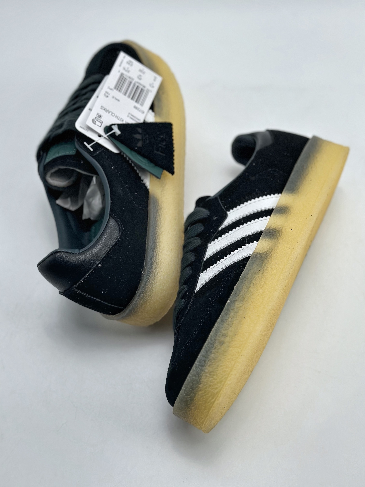 KITH x Clarks x Adidas Originals 8th Street Samba ”Savannah”桑巴舞板鞋 ID7299