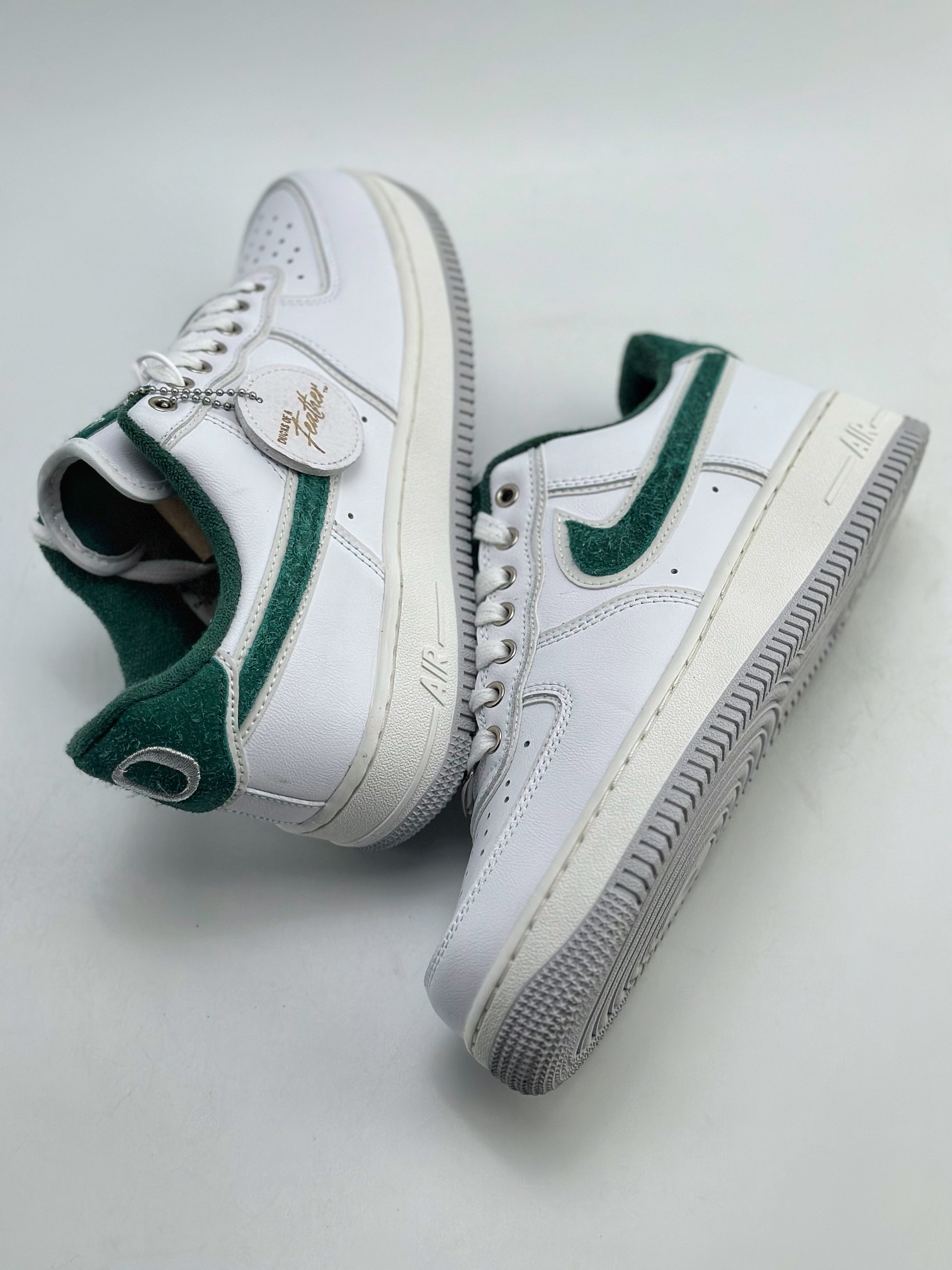 220 Nike Air Force 1 Low 07 x Division Street "Ducks of a Feather" 白绿 HF0012-100