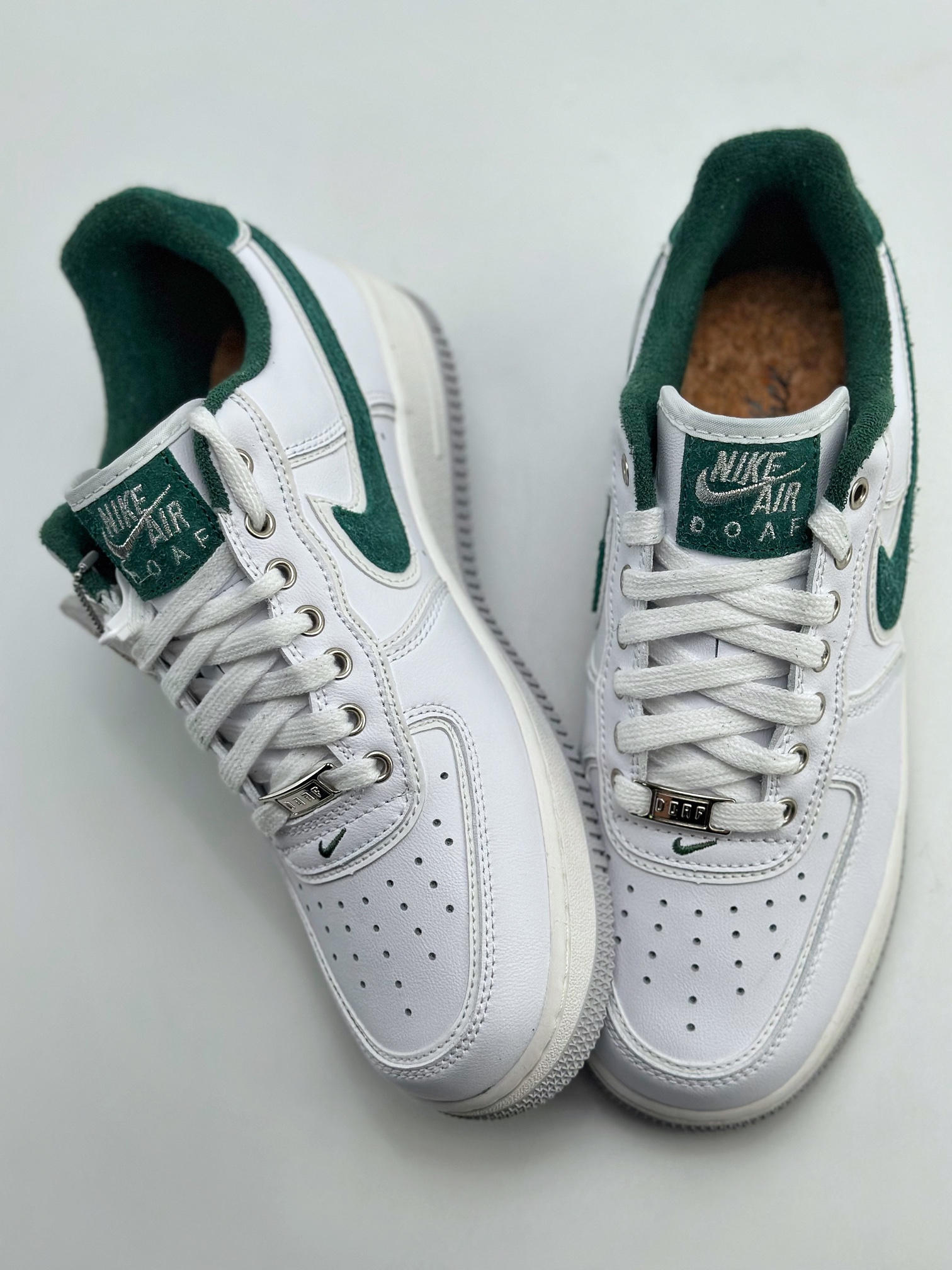 220 Nike Air Force 1 Low 07 x Division Street "Ducks of a Feather" 白绿 HF0012-100