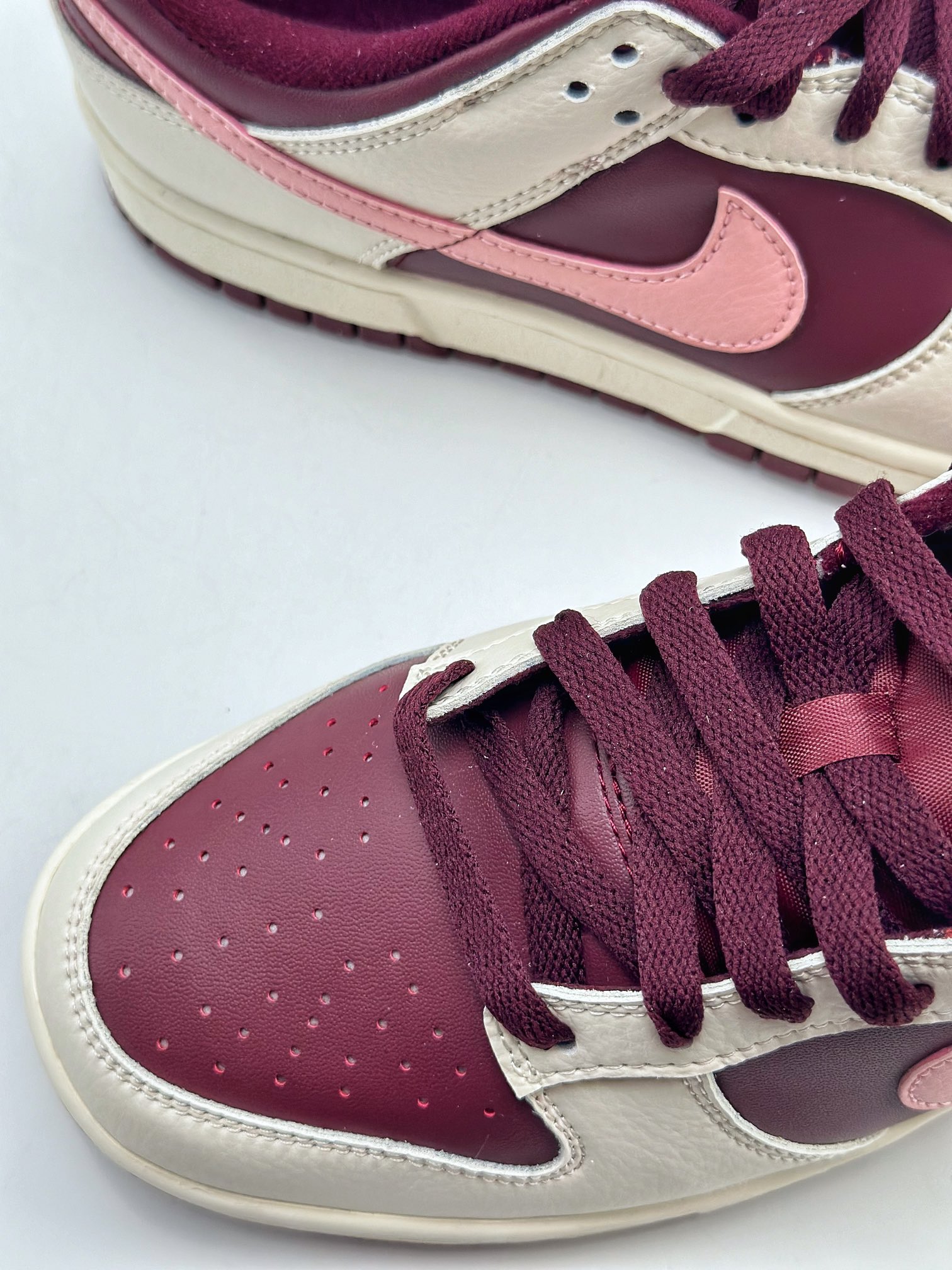 NIKE SB Dunk Low PRM ”Night Maroon and Medium Soft Pink” Cherry Valentine's Day DR9705-100