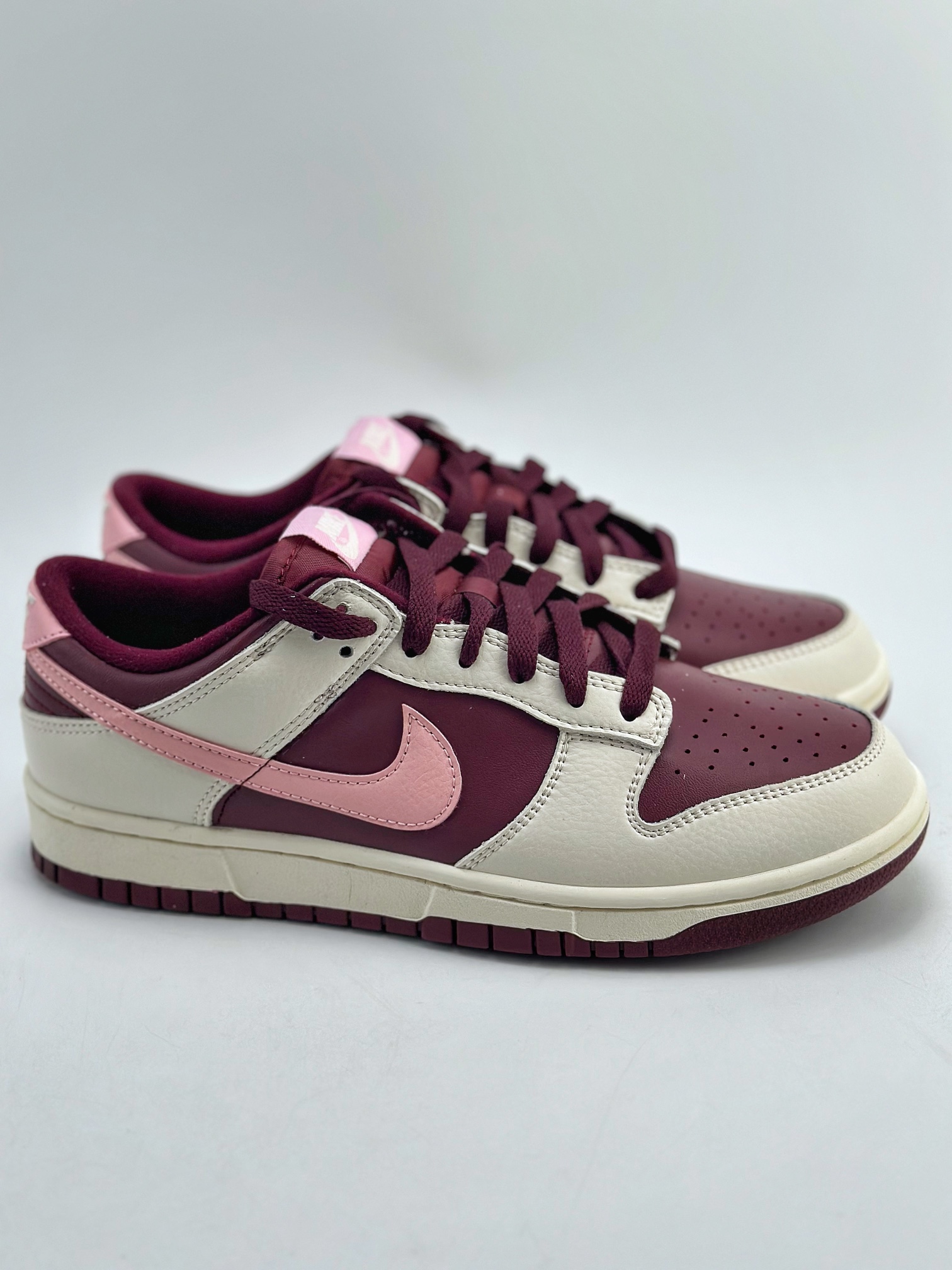 NIKE SB Dunk Low PRM ”Night Maroon and Medium Soft Pink” Cherry Valentine's Day DR9705-100