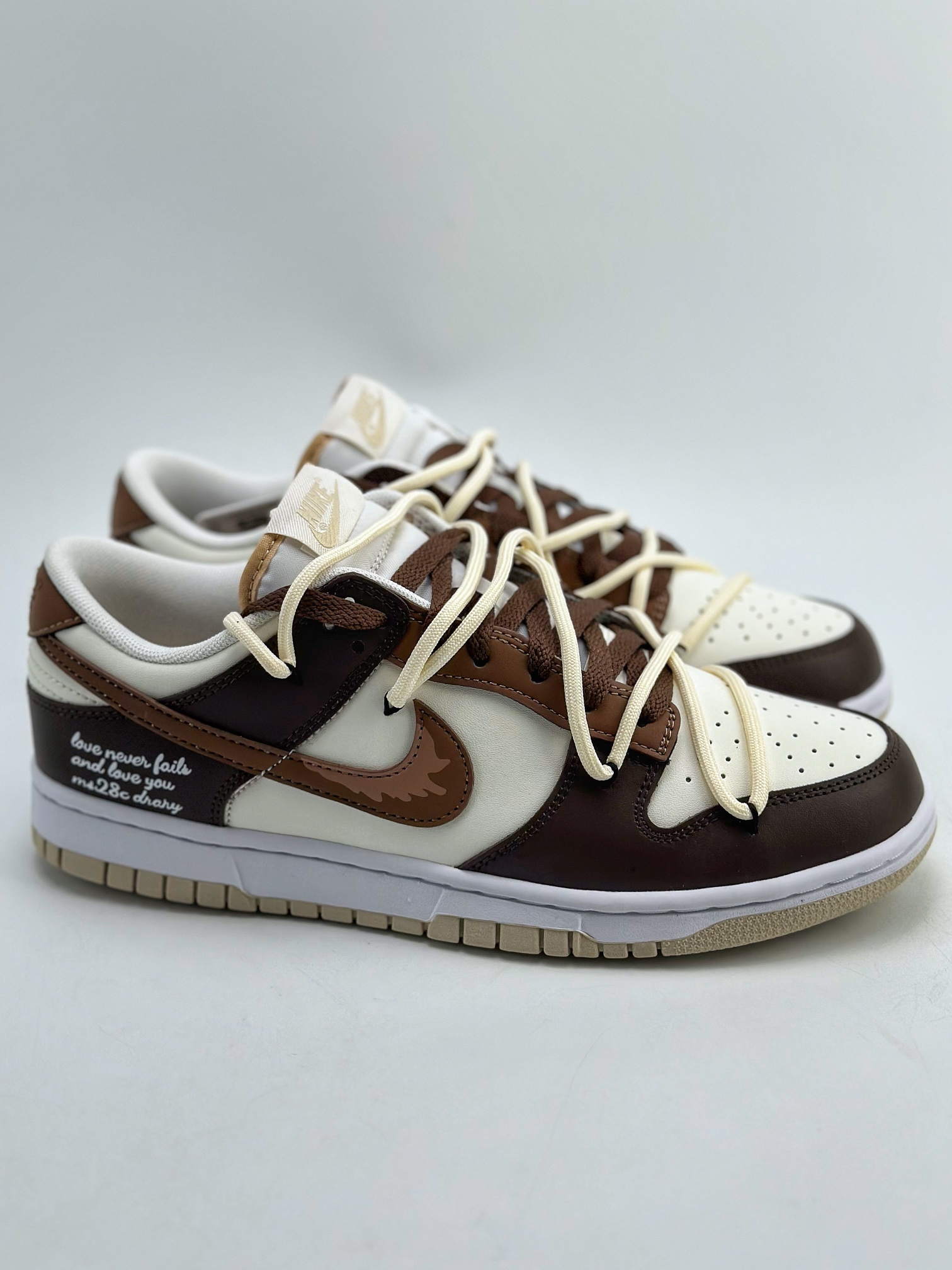 NIKE SB Dunk Low Mocha Beige DV0831-003