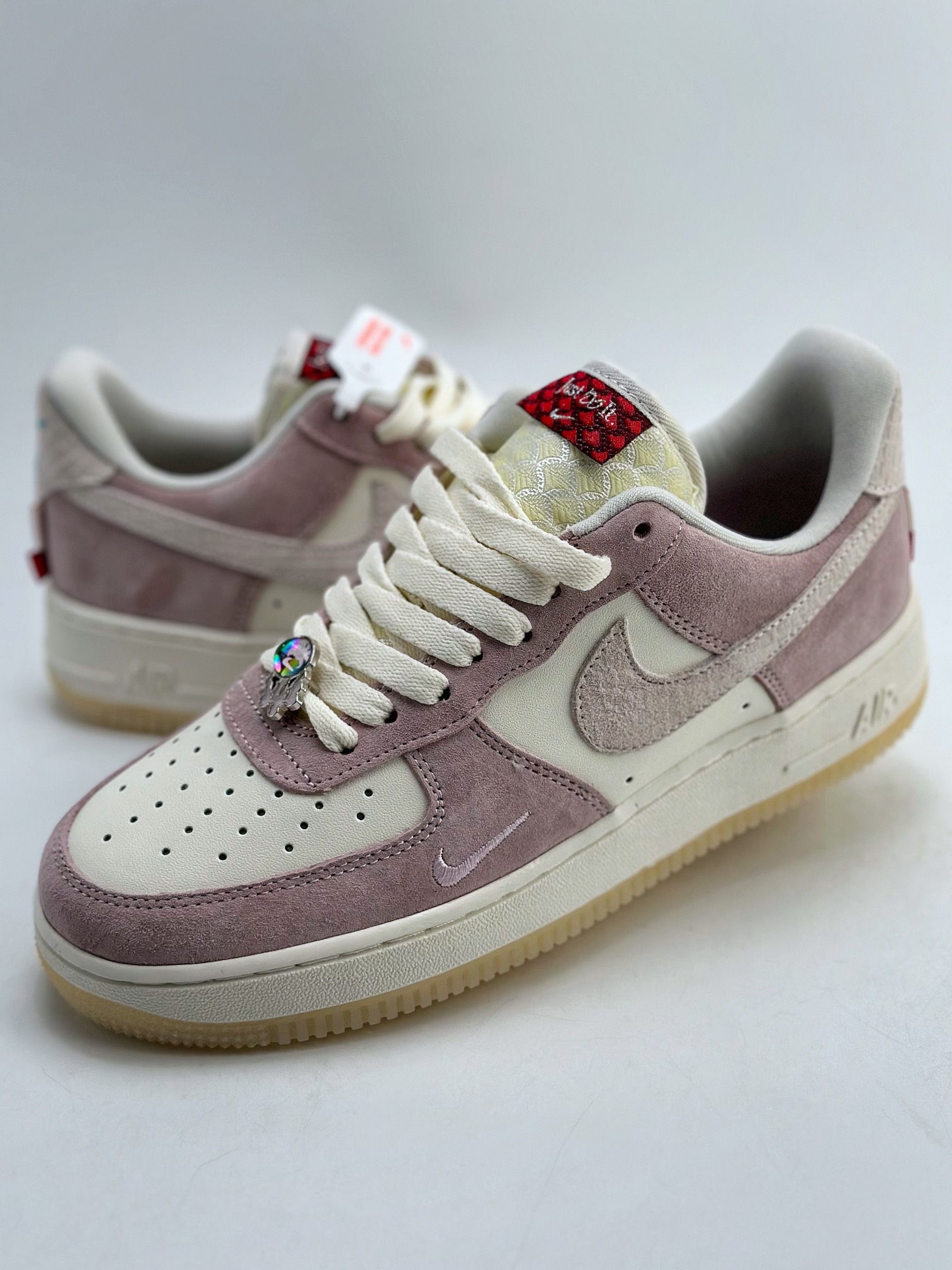 220 Nike Air Force 1 Low 07 “Year of the Dragon” 米粉 FZ5066-111