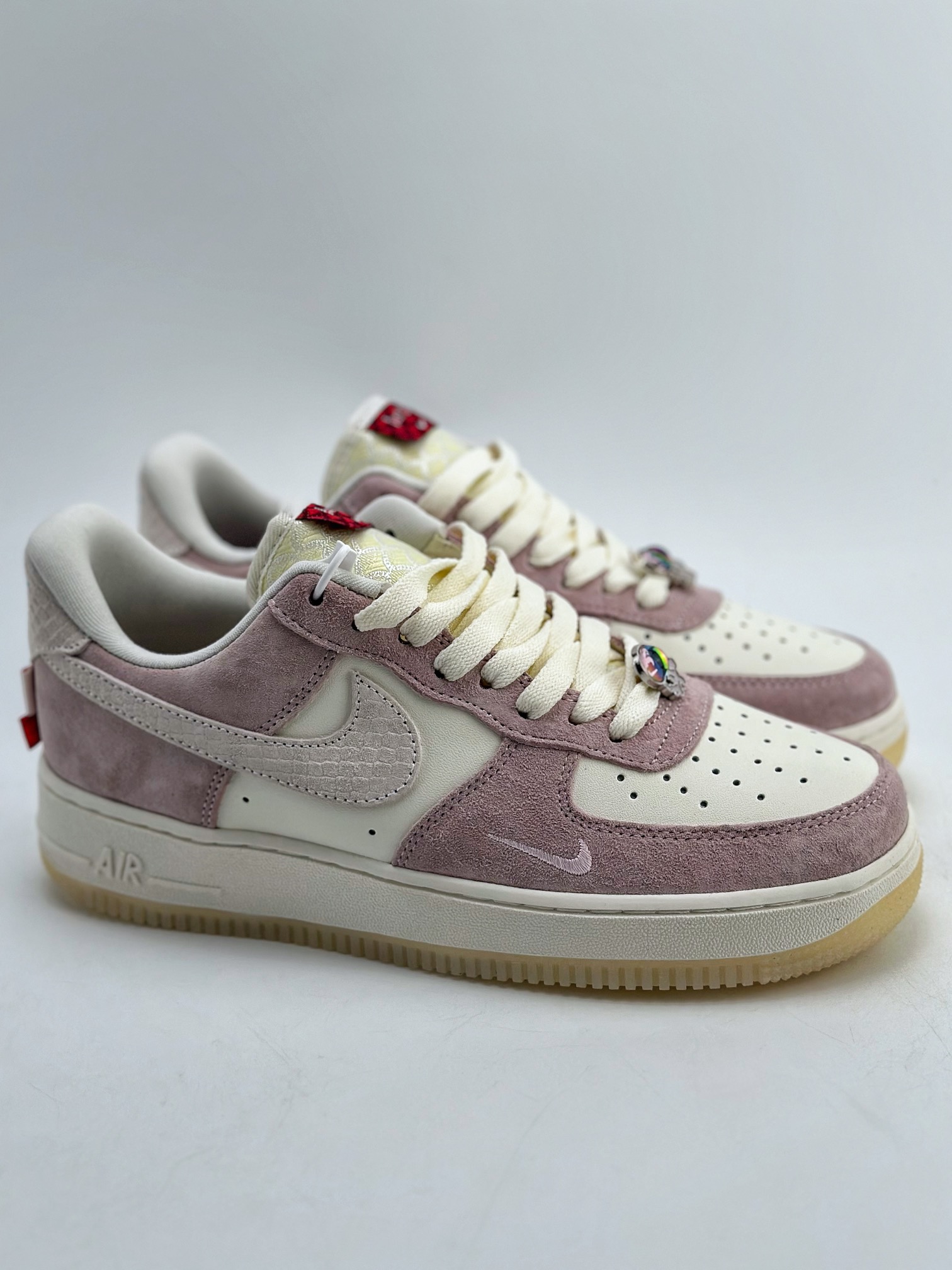 220 Nike Air Force 1 Low 07 "Year of the Dragon" 米粉 FZ5066-111