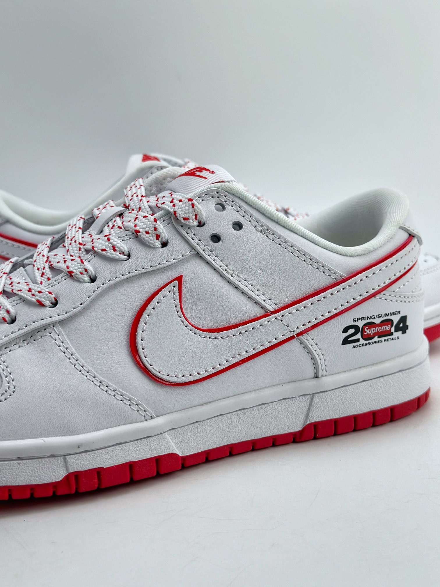 260 Nike SB Dunk Low x Supreme 新元年 2024 DD1391-120