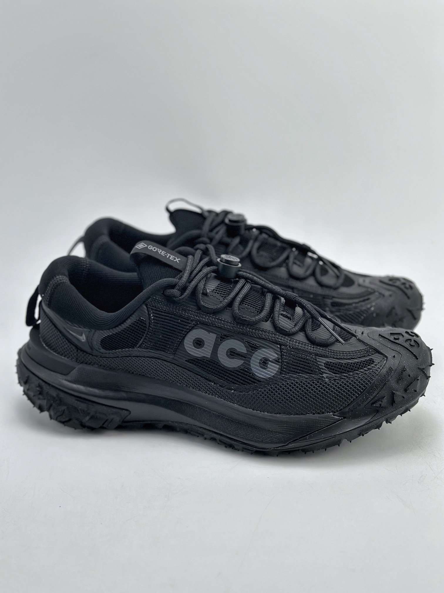 200 Nike  ACG MOUNTAIN FLY 2 LOW 外户登山列系越跑低帮休闲动运徒步鞋 HF6245-001