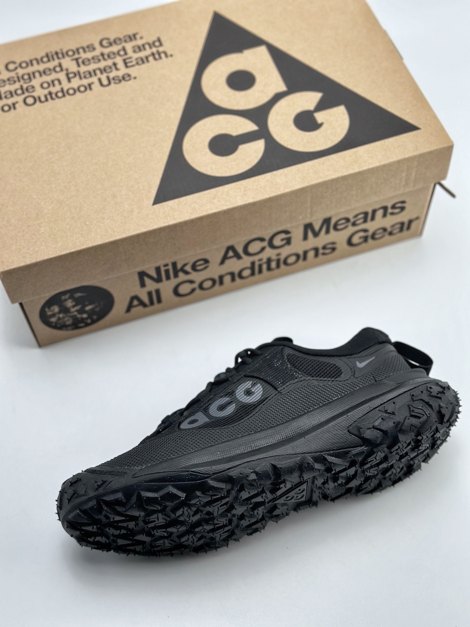 200 Nike  ACG MOUNTAIN FLY 2 LOW 外户登山列系越跑低帮休闲动运徒步鞋 HF6245-001