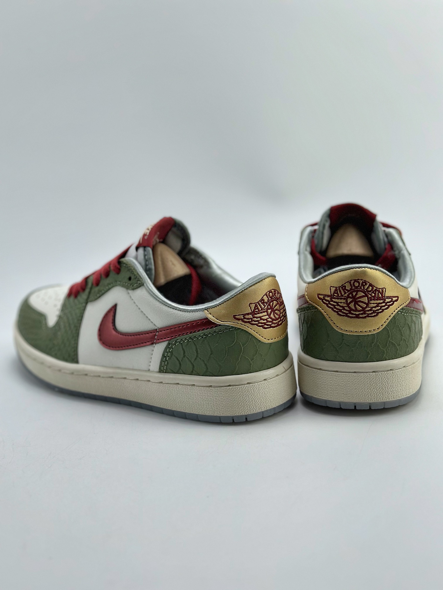 Air Jordan 1 Retro Low OG CNY ”Year of the Dragon” 龙年限定白绿 FN3727-100