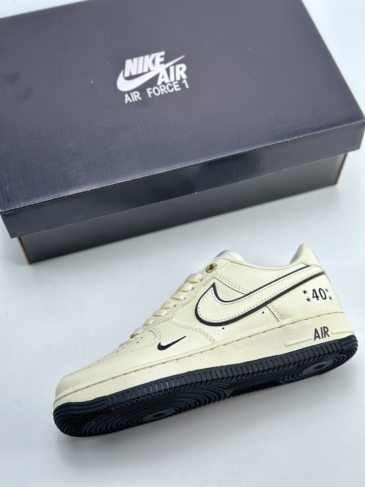 Nike Air Force 1 Low 07 40周年米黄黑 DQ7658-108