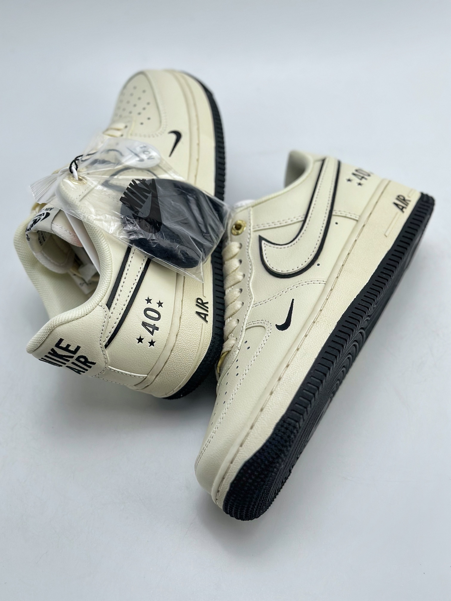 Nike Air Force 1 Low 07 40周年米黄黑 DQ7658-108