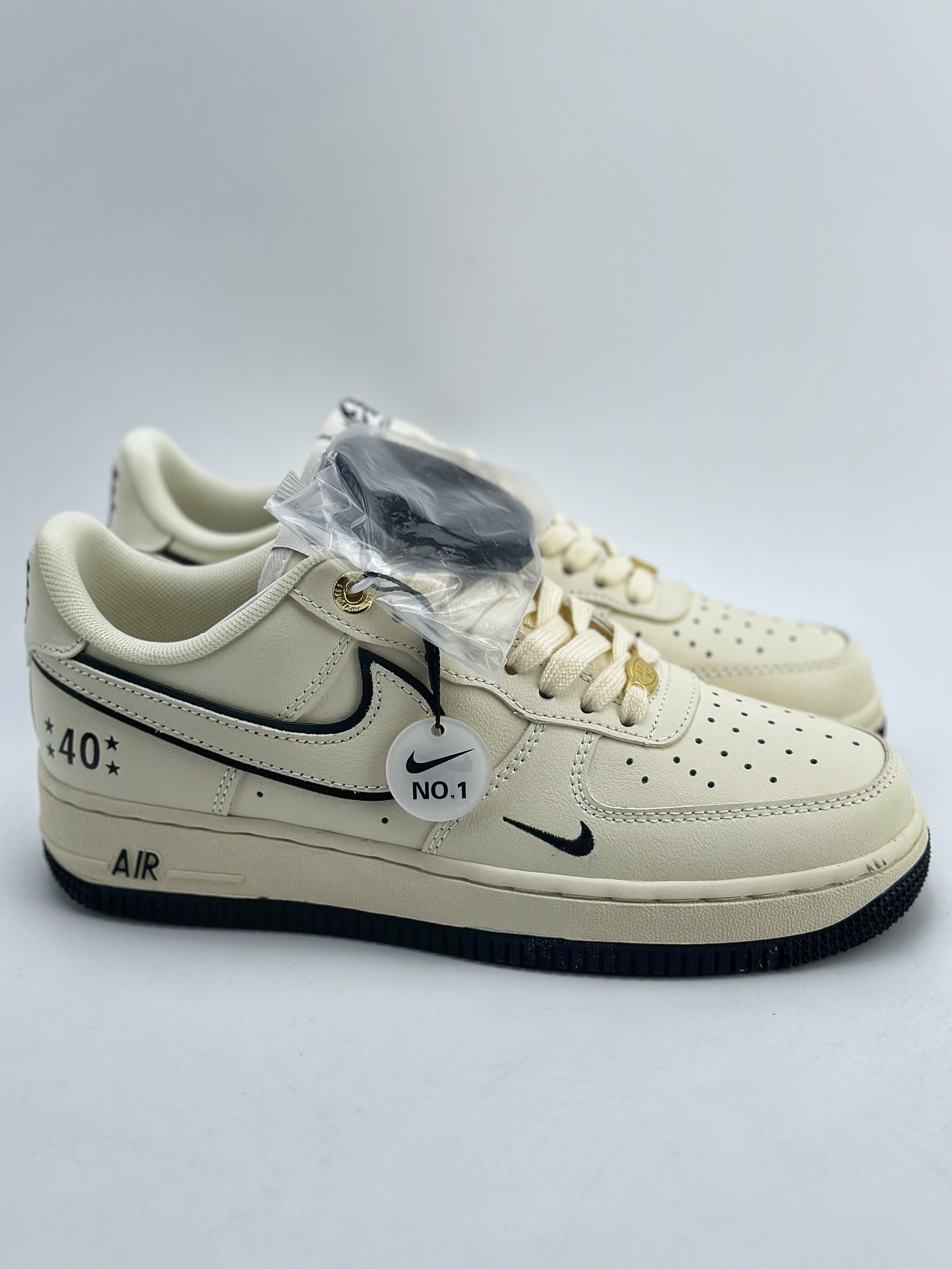 Nike Air Force 1 Low 07 40周年米黄黑 DQ7658-108