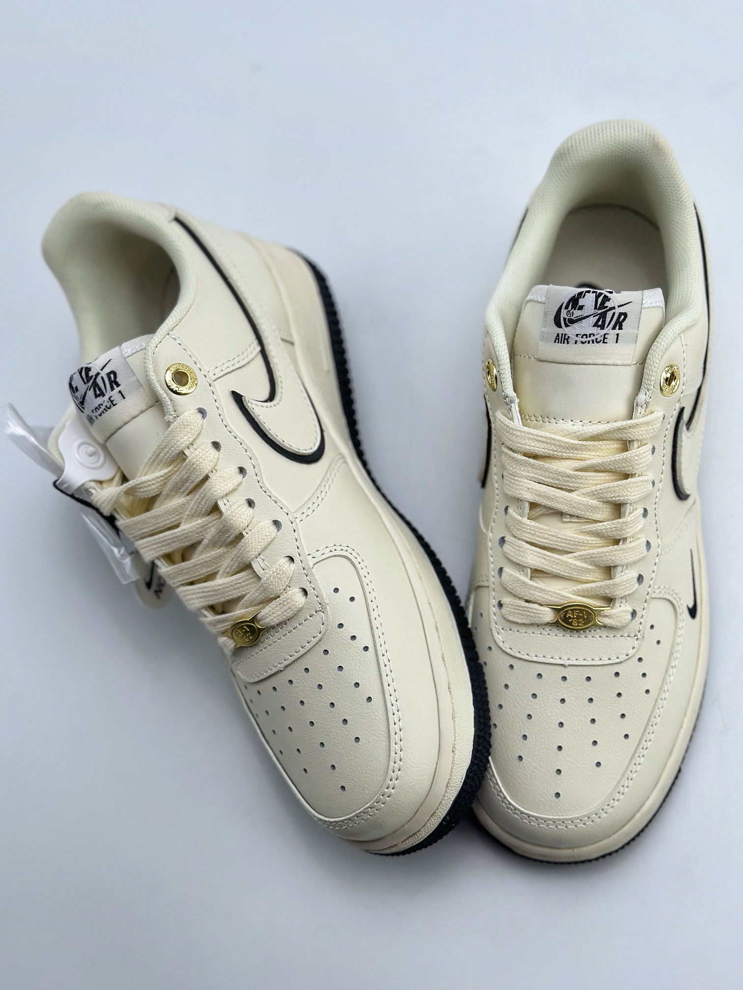 Nike Air Force 1 Low 07 40周年米黄黑 DQ7658-108