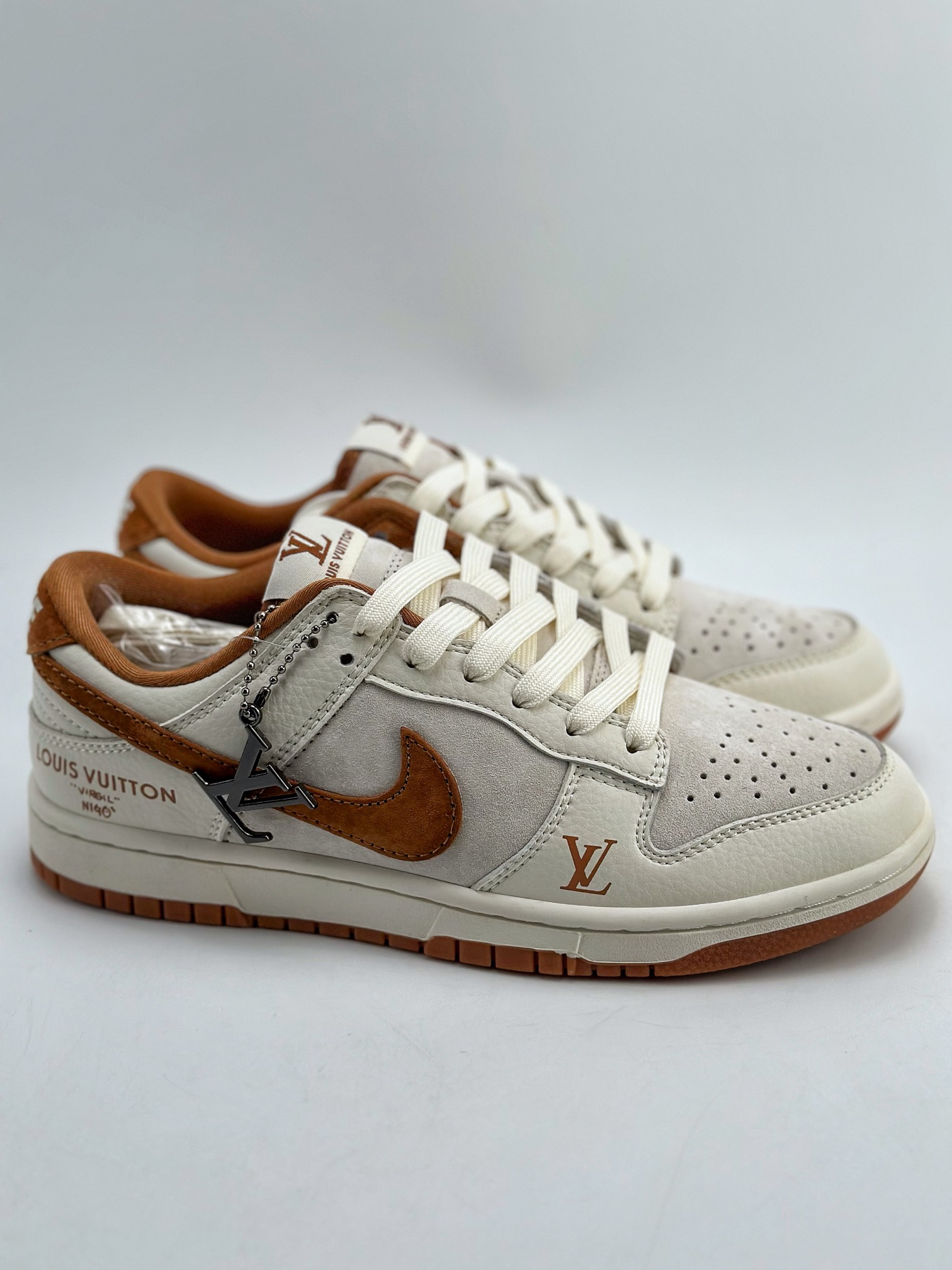 280 Nike SB Dunk Low Louis Vuitton 白灰棕LV印花 FC1688-166