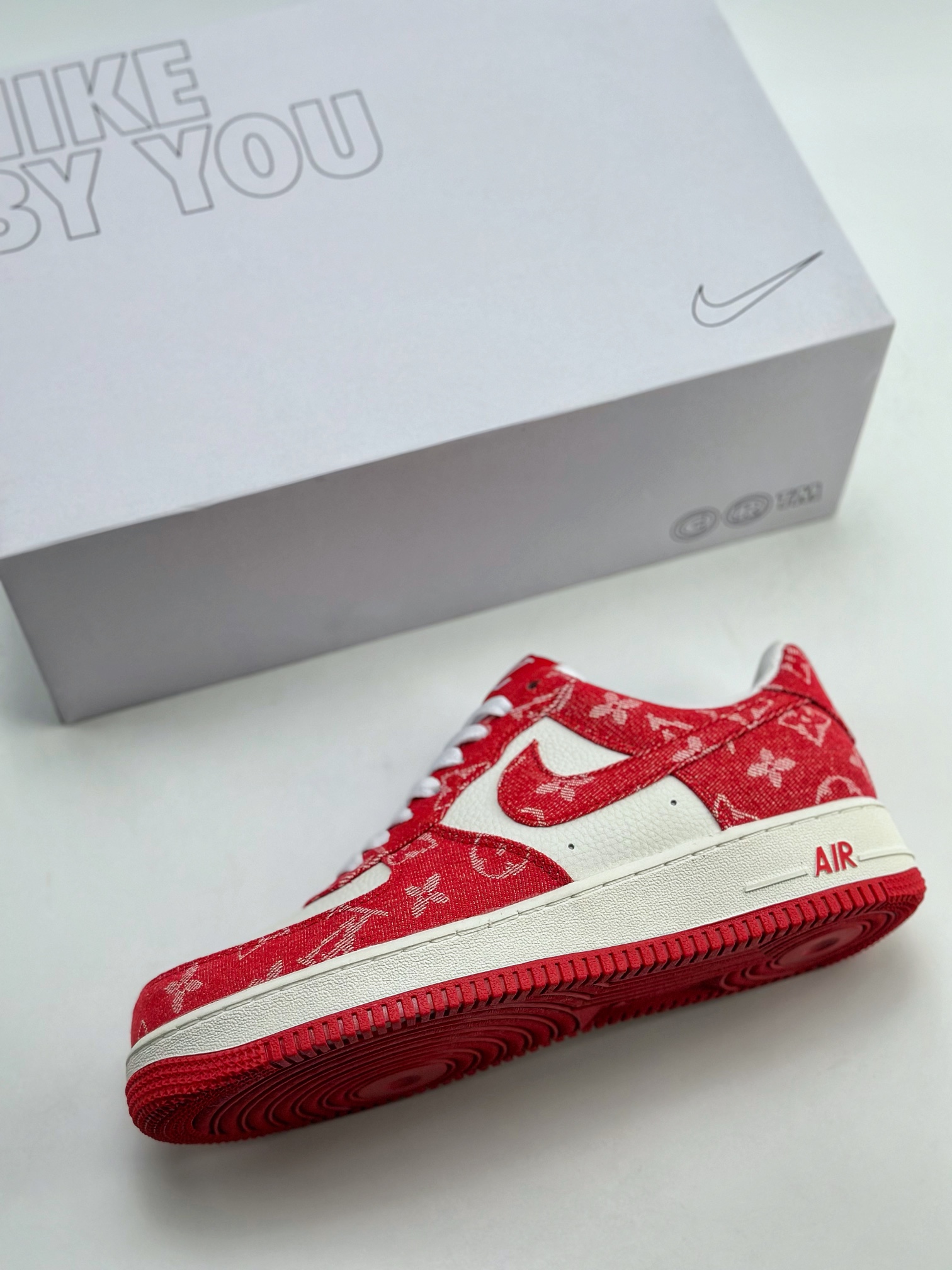 240 Nike Air Force 1 Low 07 x Louis Vuitton 印花牛仔