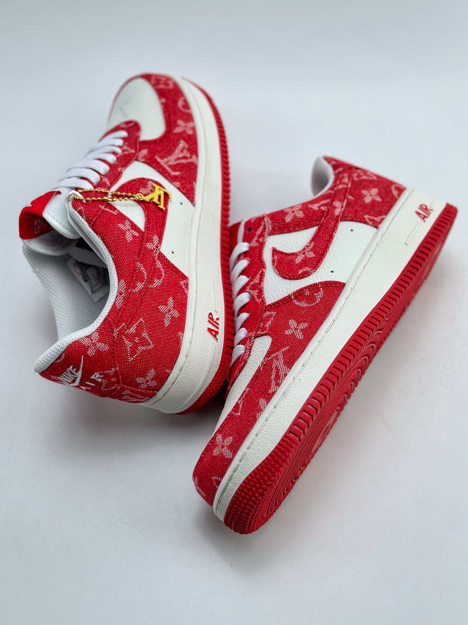 240 Nike Air Force 1 Low 07 x Louis Vuitton 印花牛仔