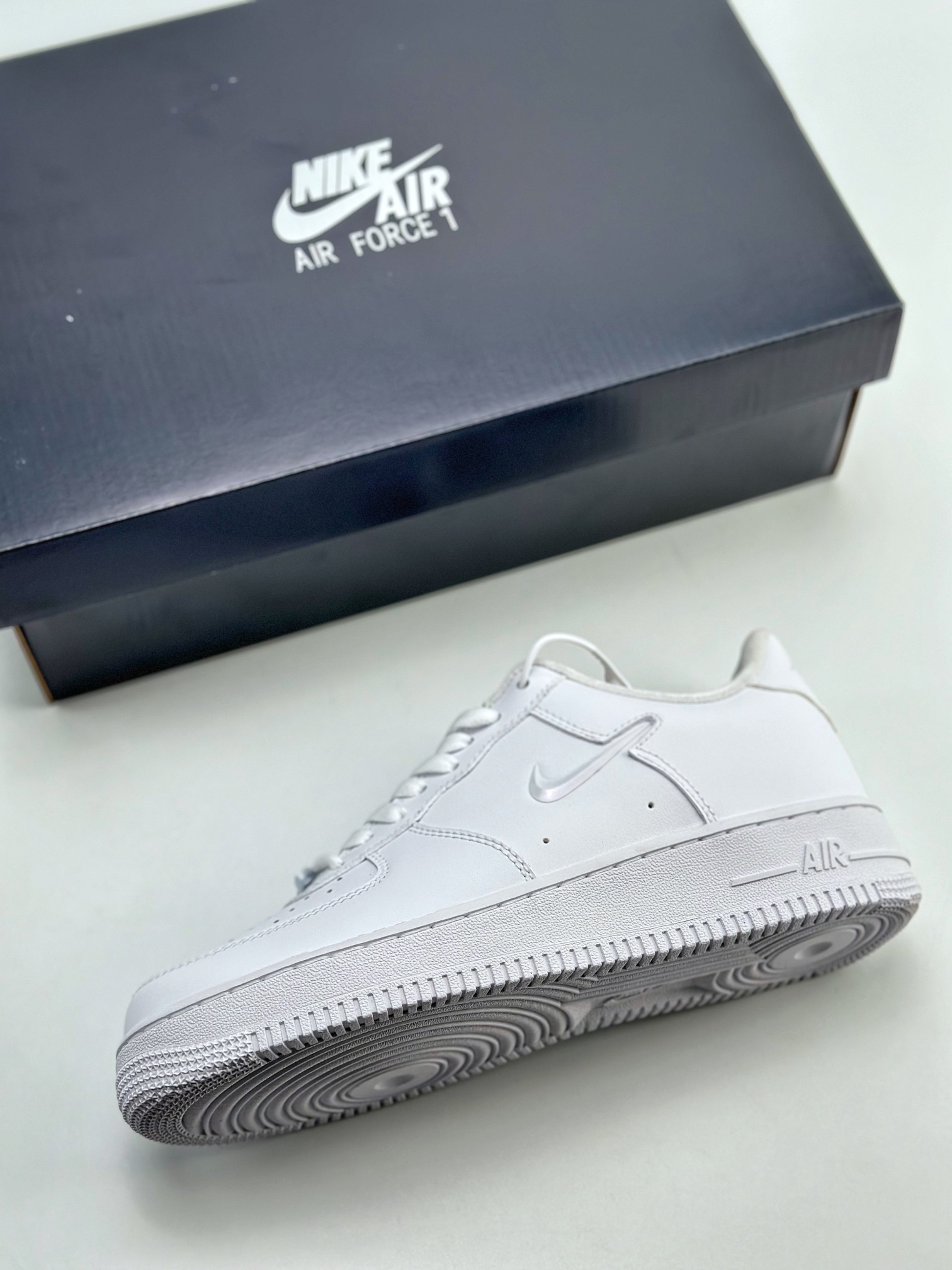 200 Nike Air Force 1 Low 07 小勾纯白 FB8251-100