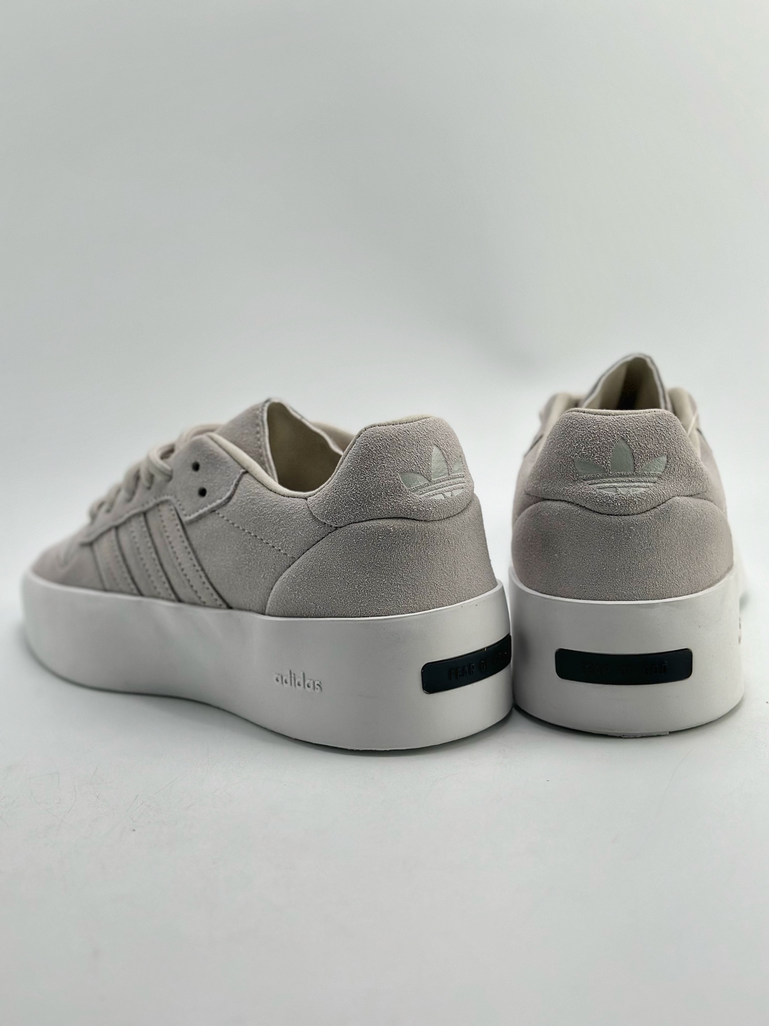 220 Adidas   Athletics 86 Lo x Fear OF God Fog 重磅联名时尚休闲板鞋   JF6684