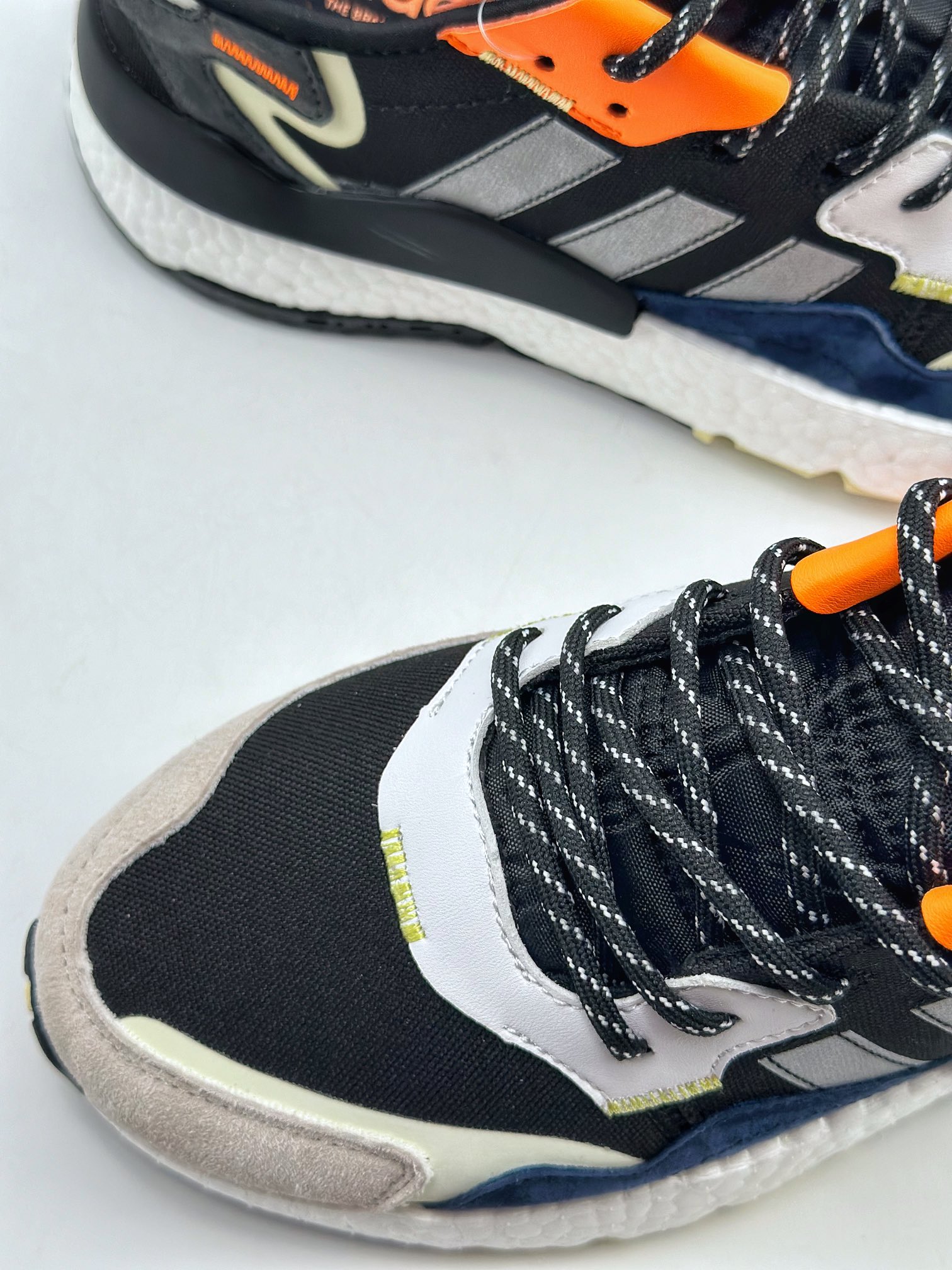 180 Adidas   Nite Jogger 2019 Boost 三叶草 联名夜行者复古跑鞋 IE1928