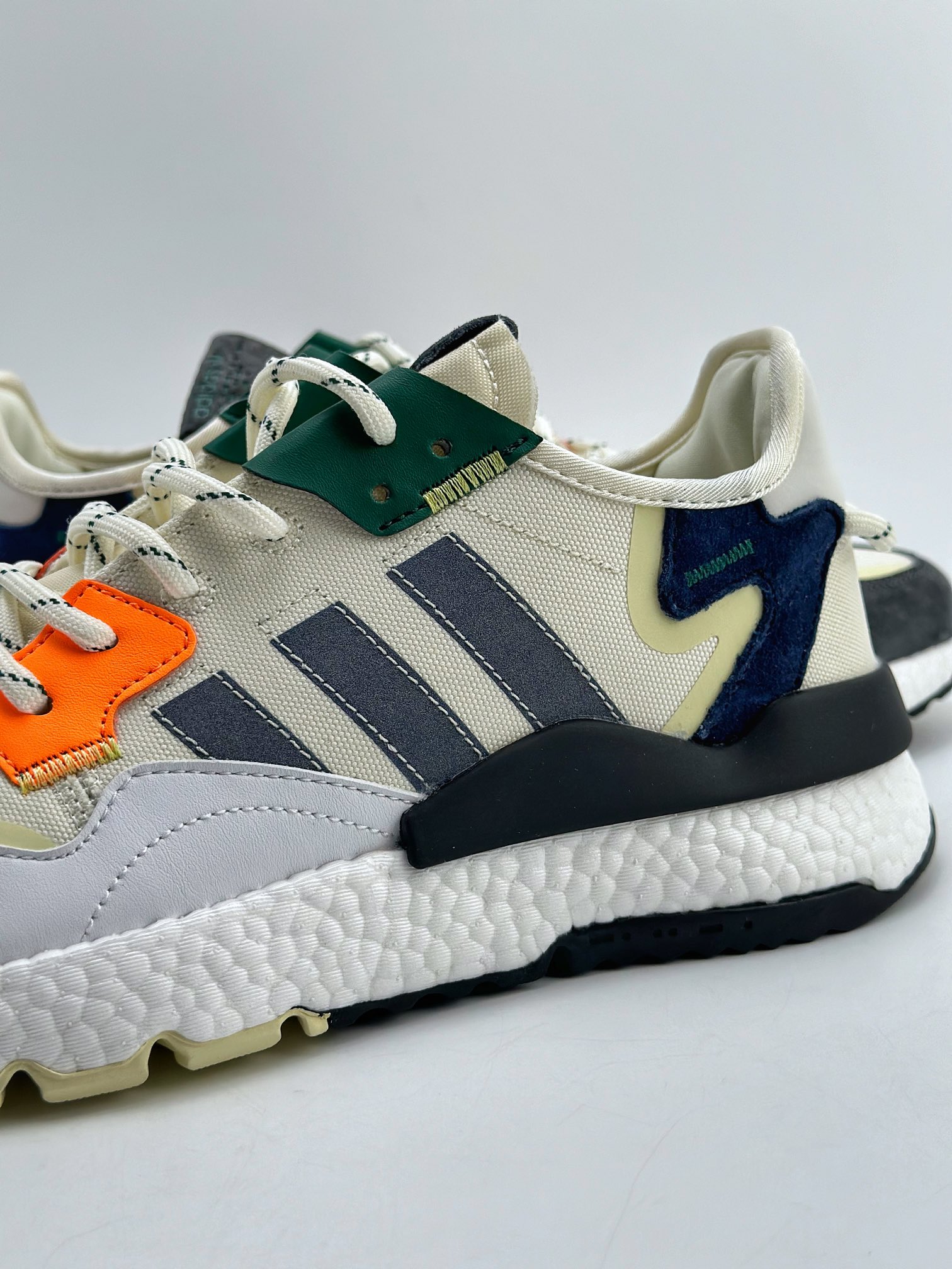 180 Adidas   Nite Jogger 2019 Boost 三叶草 联名夜行者 复古跑鞋 IE1929