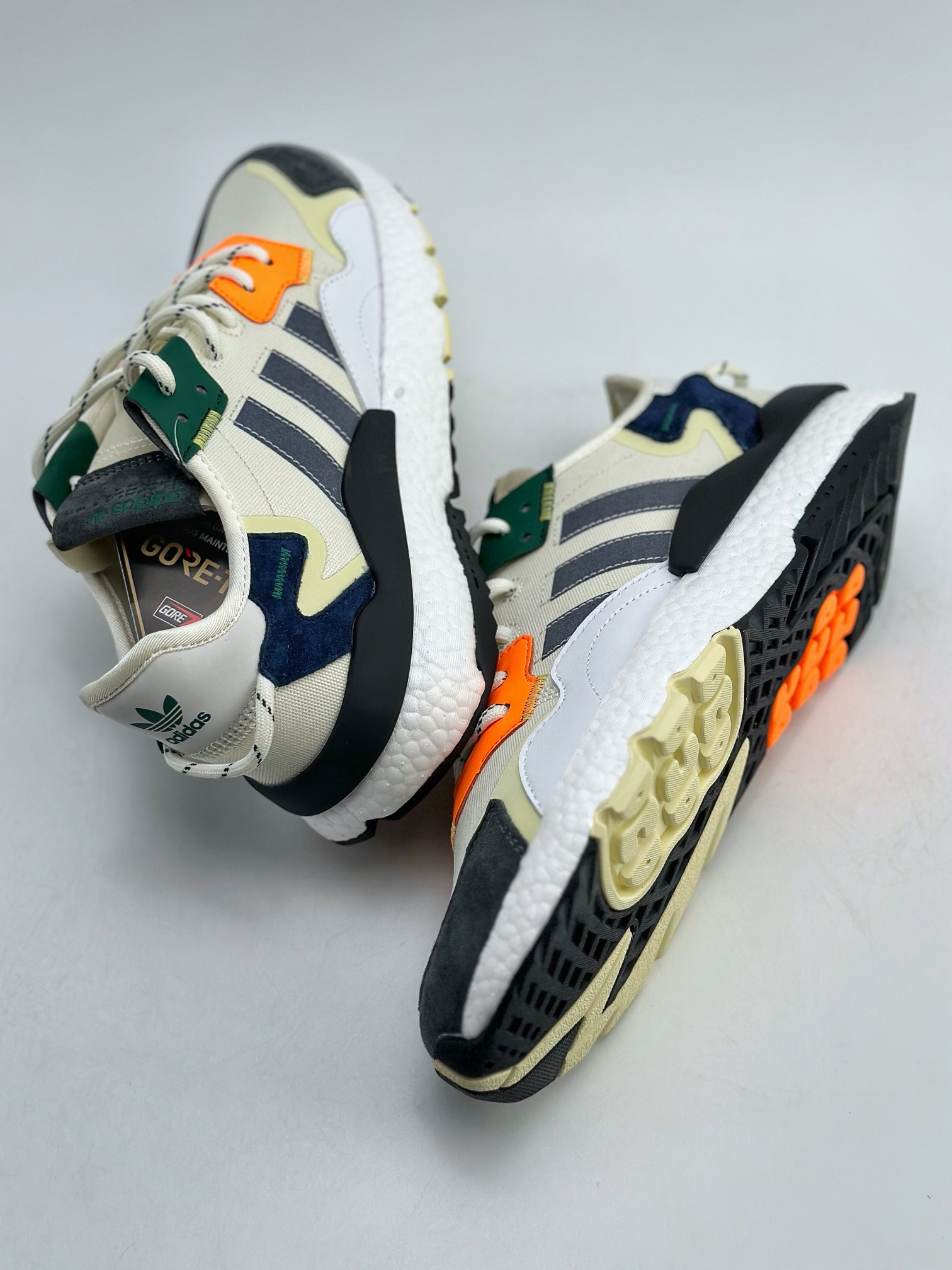 180 Adidas   Nite Jogger 2019 Boost 三叶草 联名夜行者 复古跑鞋 IE1929