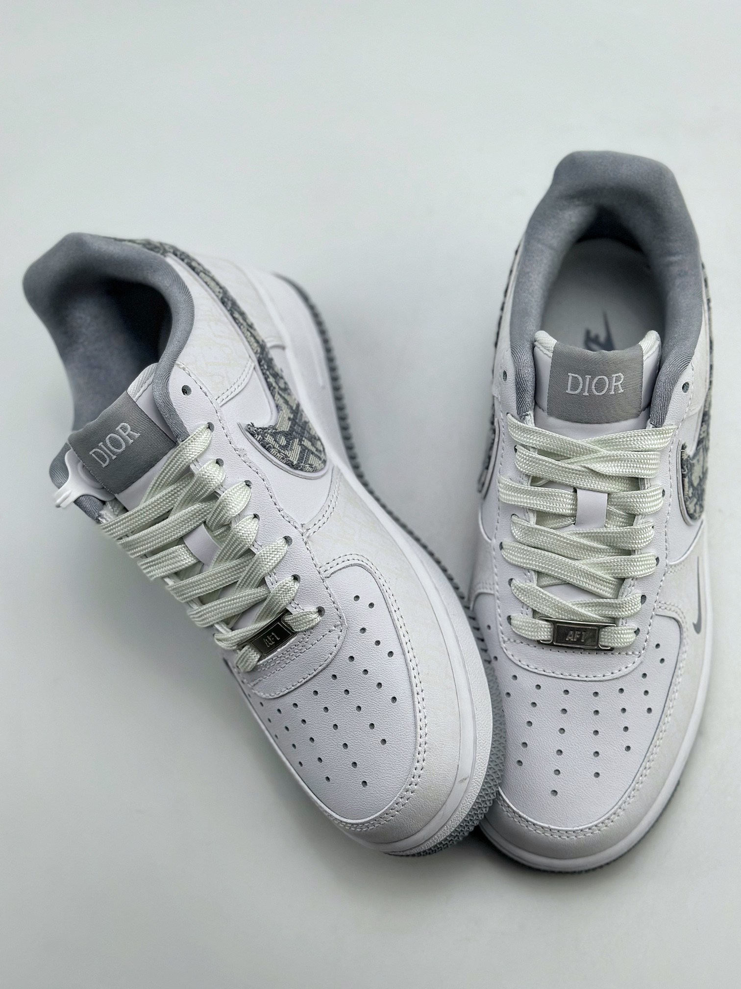 240 Nike Air Force 1 Low 07 x Dior 联名印花 DR6239-836