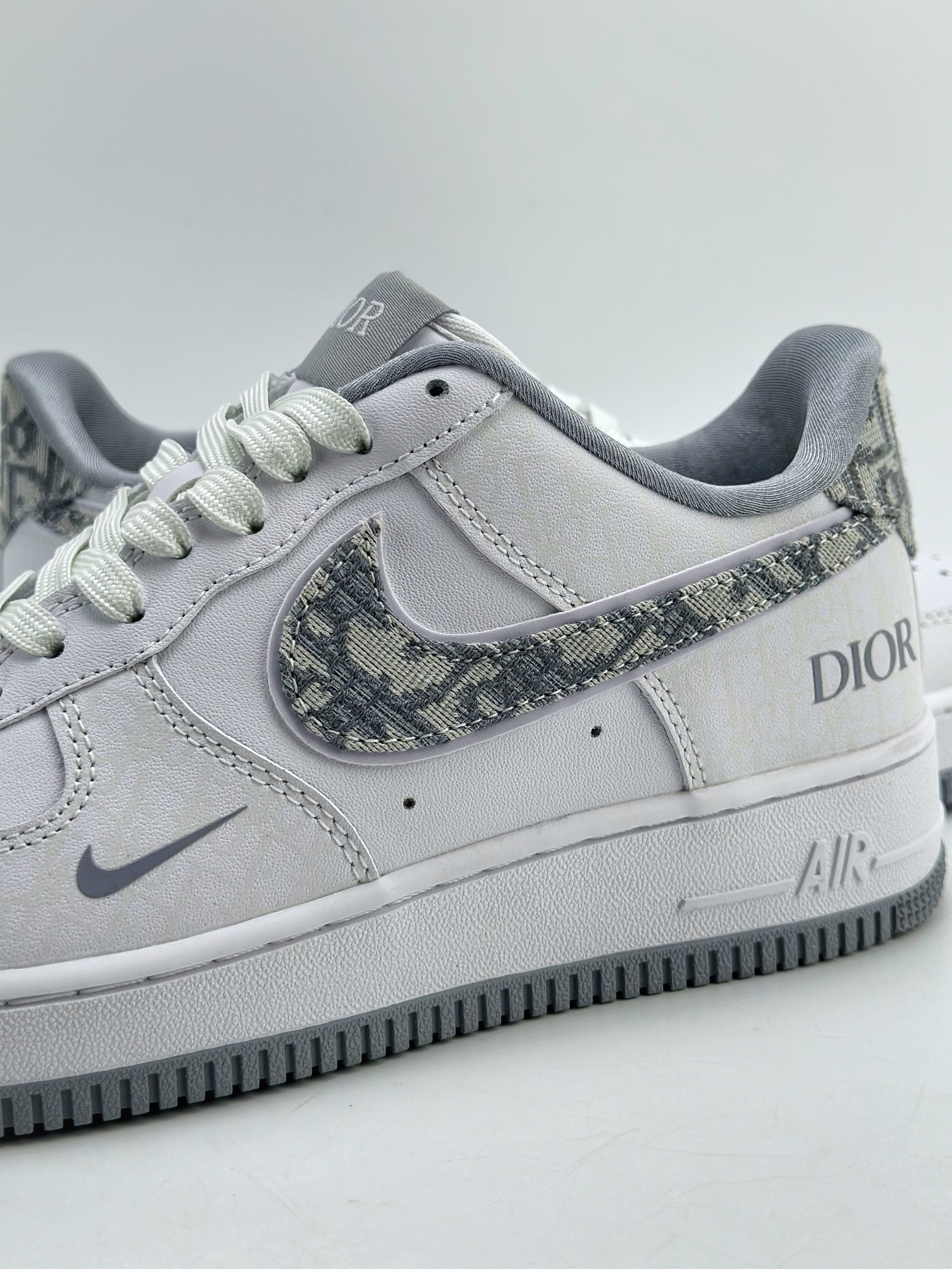 240 Nike Air Force 1 Low 07 x Dior 联名印花 DR6239-836