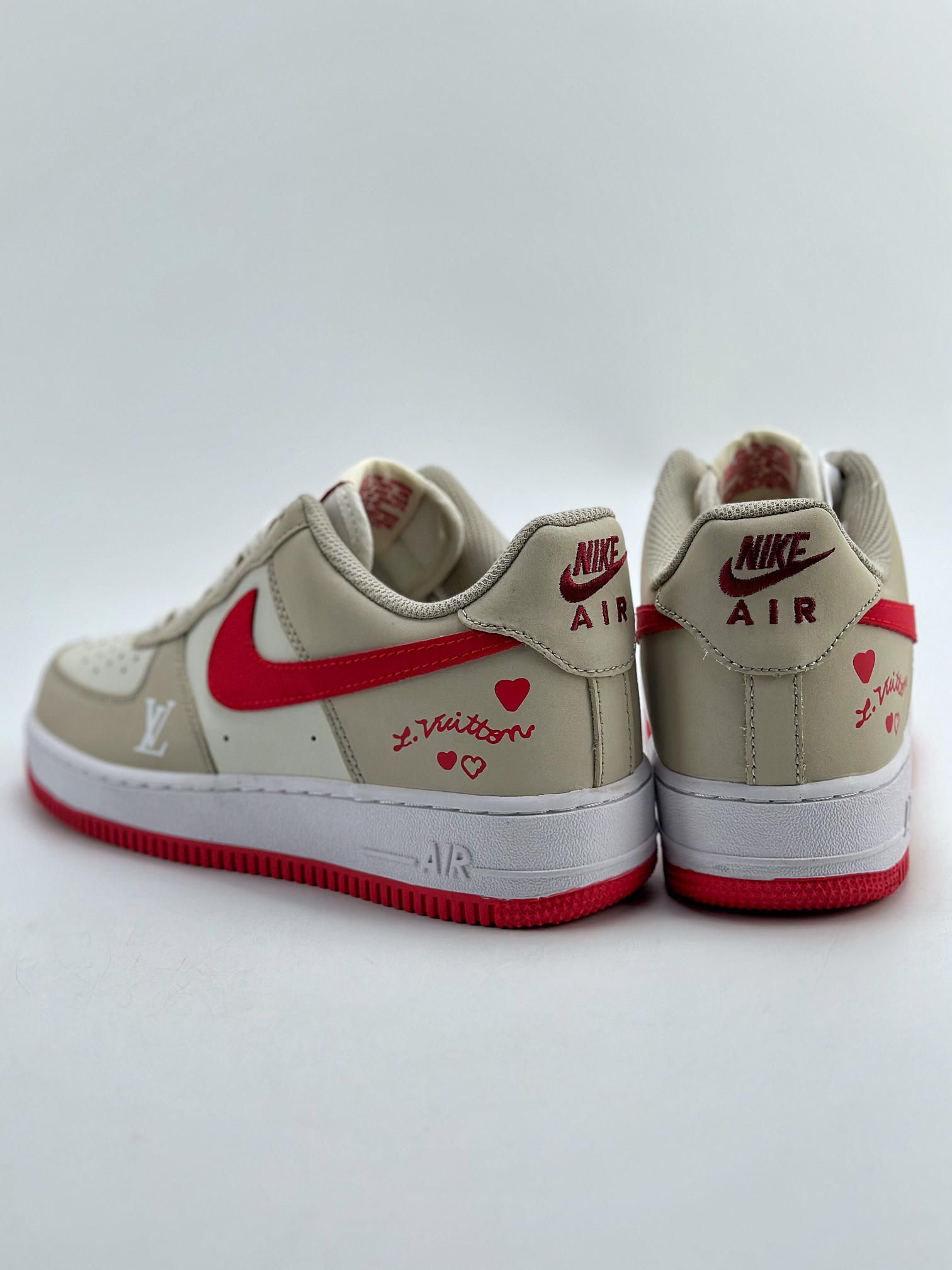 Nike Air Force 1 Low 07 x Louis Vuitton 米黄红 BS9055-722