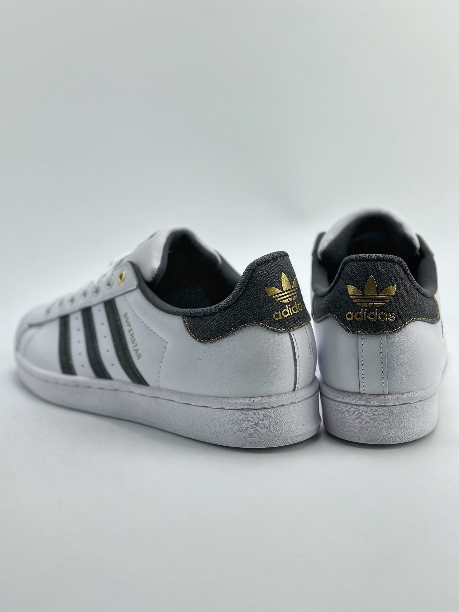 Adidas Originals Superstar 贝壳头 白深灰 ID1712