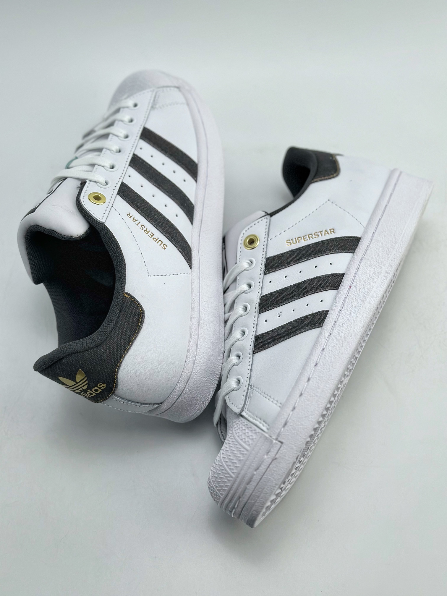 Adidas Originals Superstar 贝壳头 白深灰 ID1712