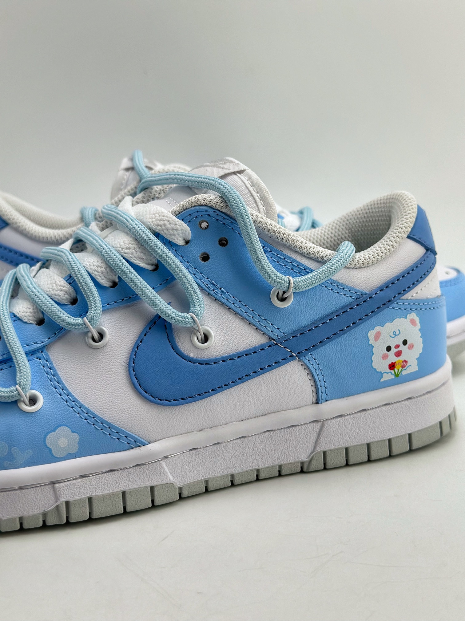 260 Nike SB Dunk Low 快乐小熊 白蓝色 DH9765-102