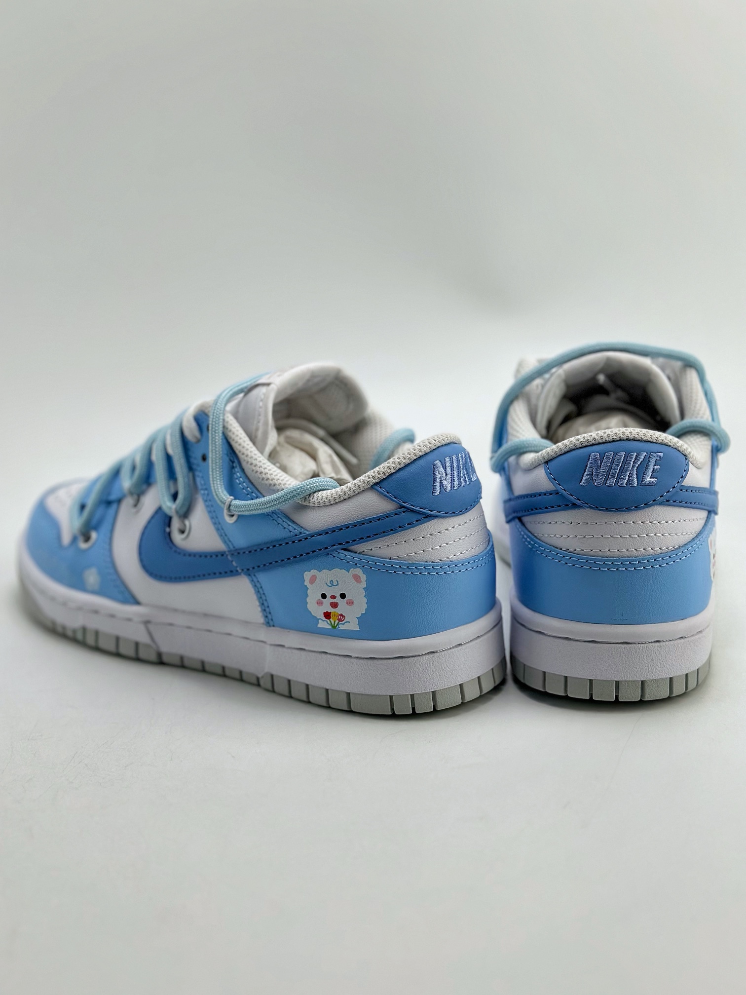 260 Nike SB Dunk Low 快乐小熊 白蓝色 DH9765-102