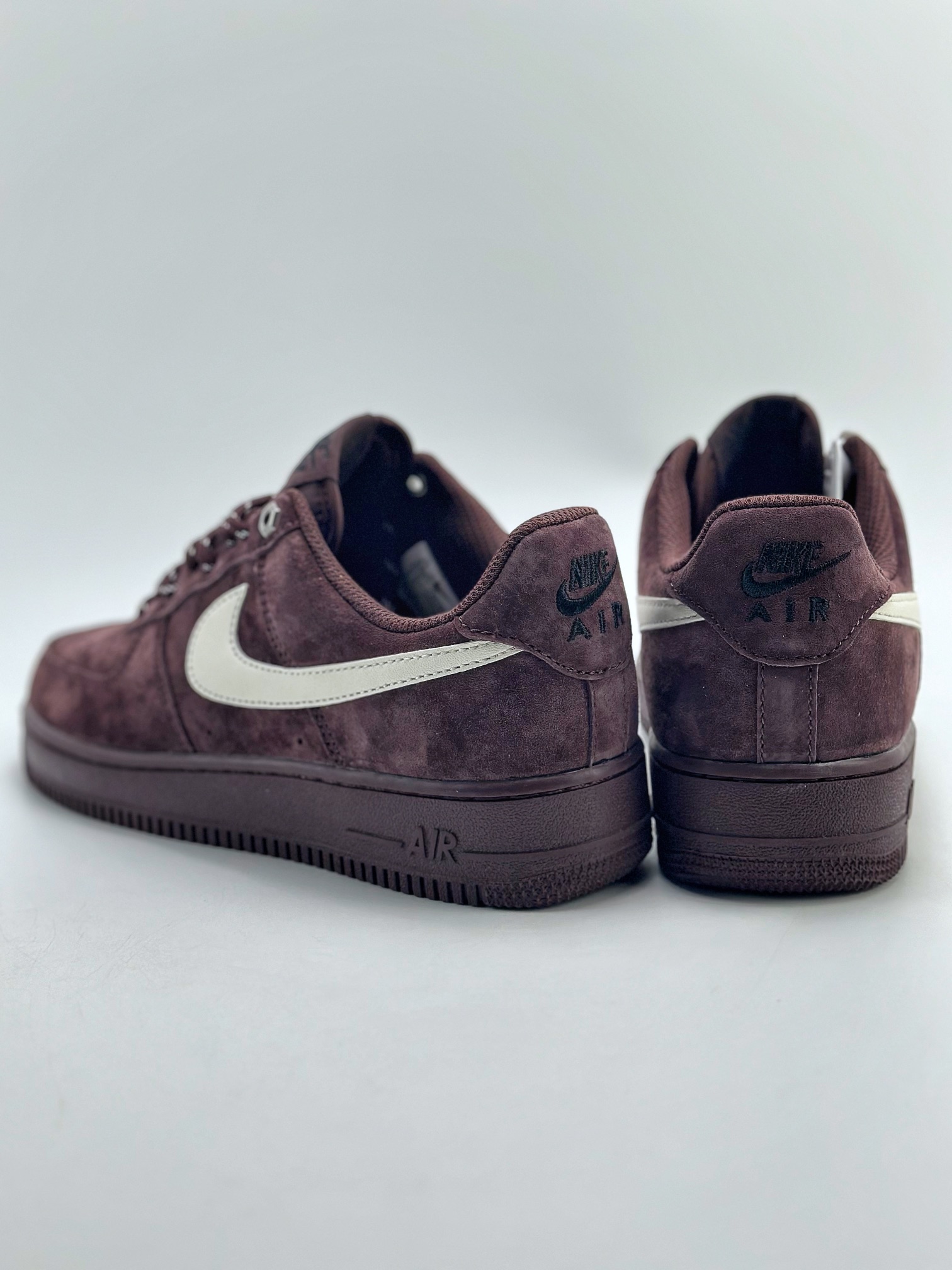 240 Nike Air Force 1 Low 07 酒红翻毛白勾